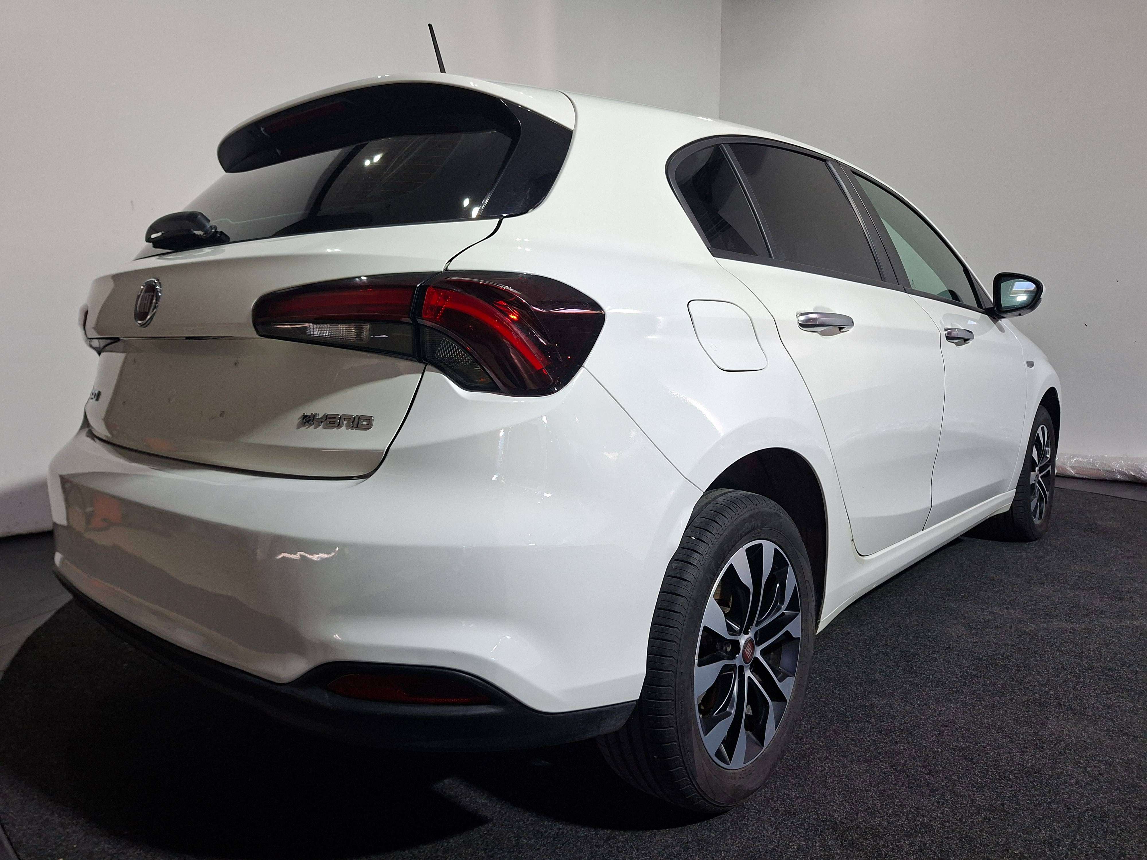 Fiat Tipo Tipo 1.5 Hybrid DCT | Automaat | Apple Car Play | Airco |