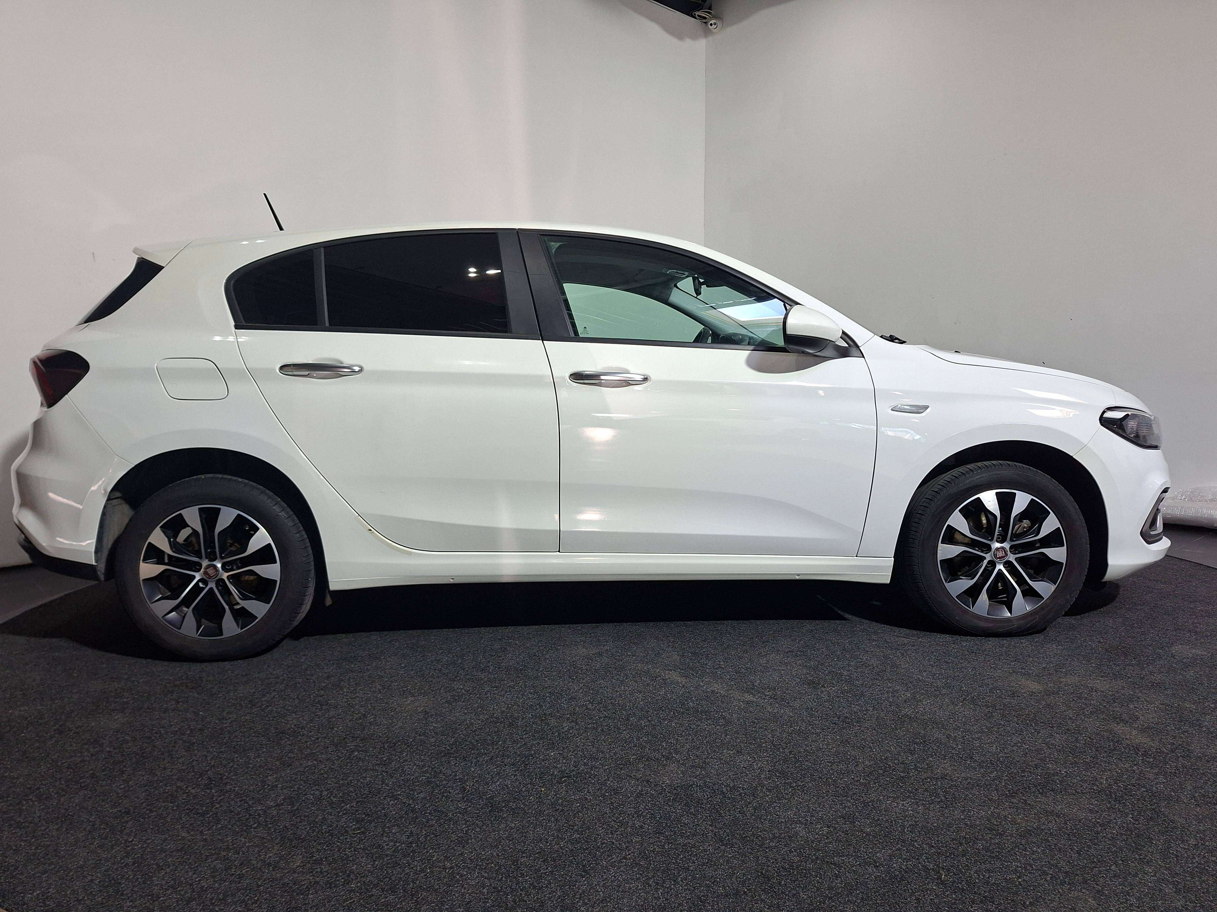 Fiat Tipo Tipo 1.5 Hybrid DCT | Automaat | Apple Car Play | Airco |