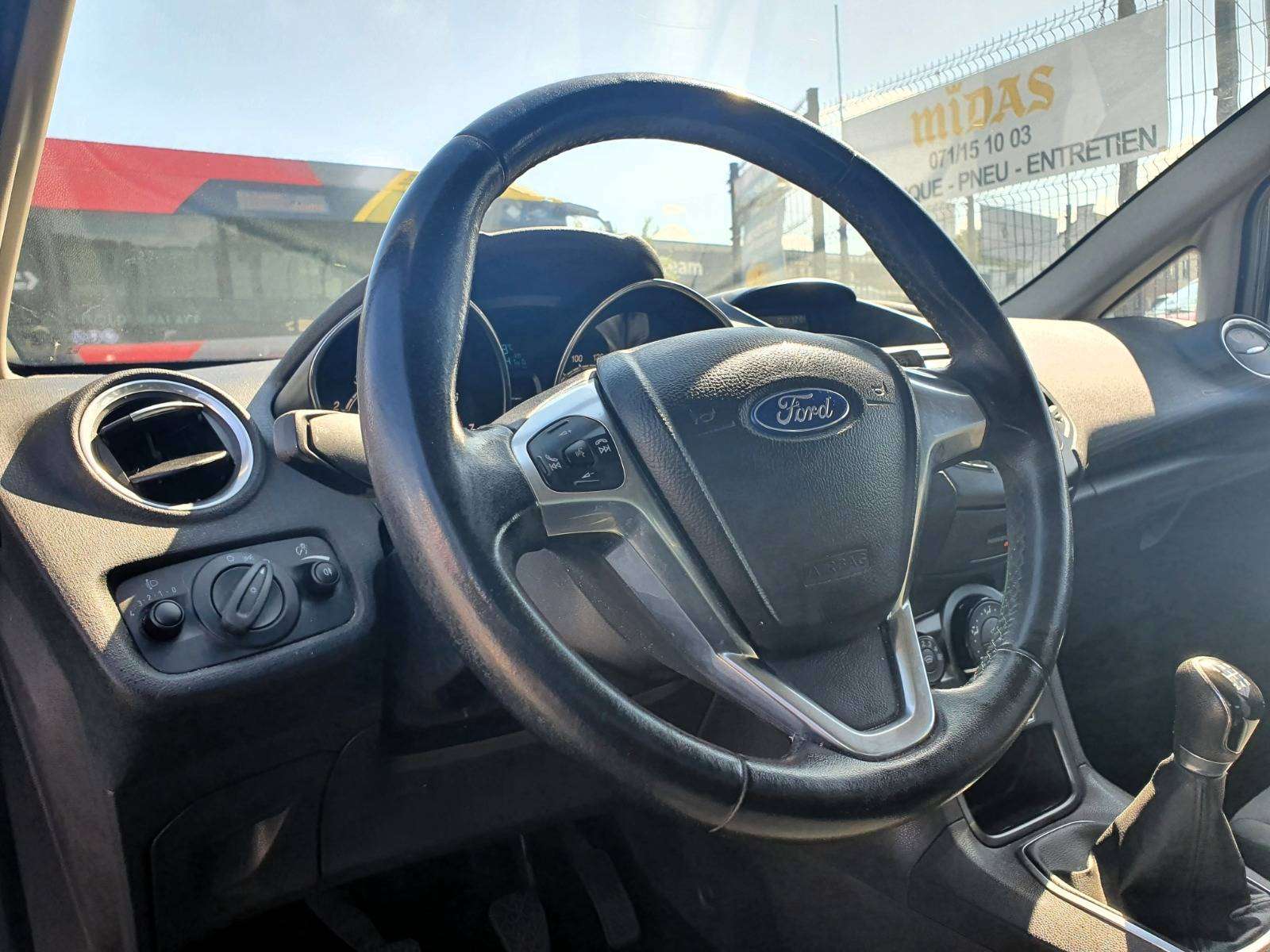 Ford Fiesta 🟢1.0 ESSENCE 101CV - 1ER MAIN - 5 PORTES - CAPTEURS