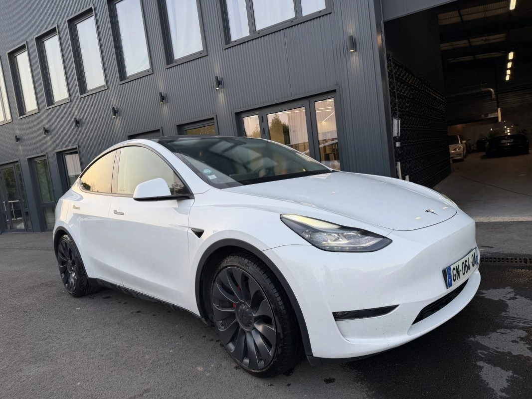 Tesla Model Y PERFORMANCE TRANSMISSION INTEGRALE