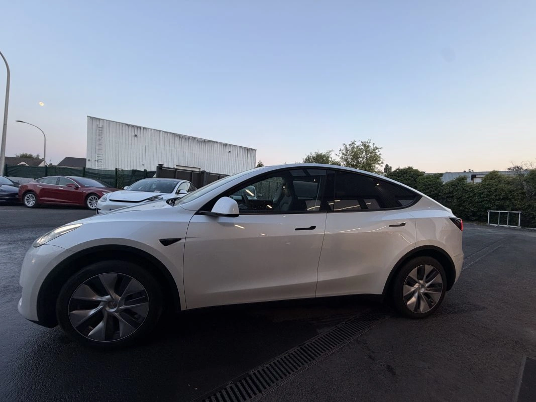 Tesla Model Y DUAL GRANDE AUTONOMIE