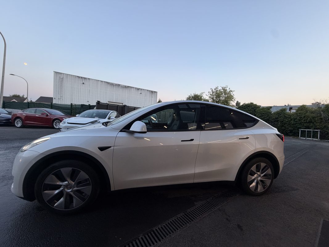 Tesla Model Y DUAL GRANDE AUTONOMIE
