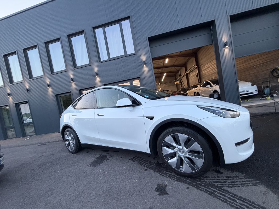 Tesla Model Y DUAL GRANDE AUTONOMIE