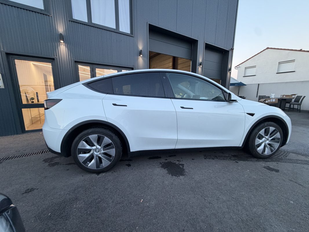 Tesla Model Y DUAL GRANDE AUTONOMIE