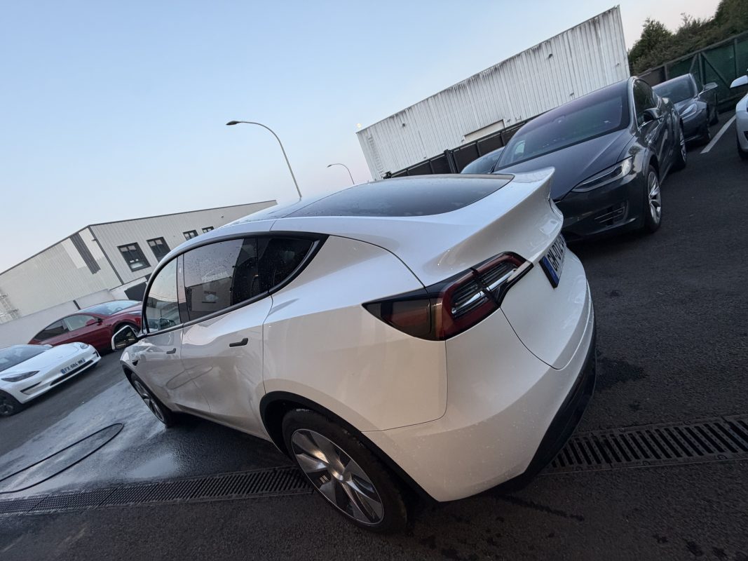 Tesla Model Y DUAL GRANDE AUTONOMIE