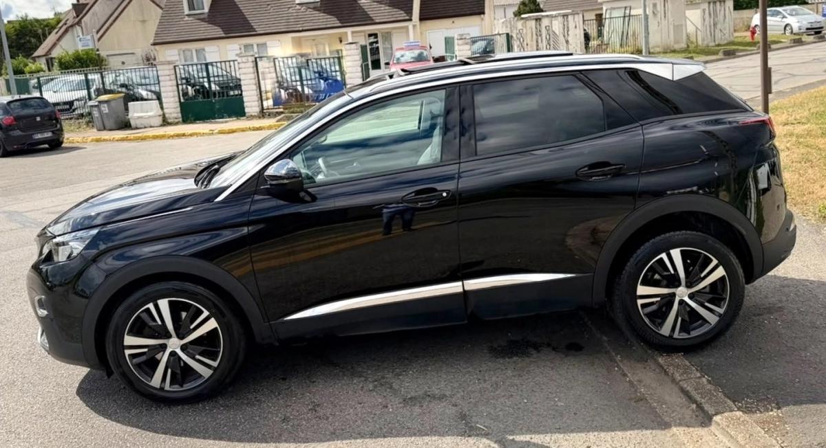 Peugeot 3008 1.2 PT 130 CV ALLURE BUSINESS TOIT OUVRANT ENTRETIEN COMPLET A JOUR