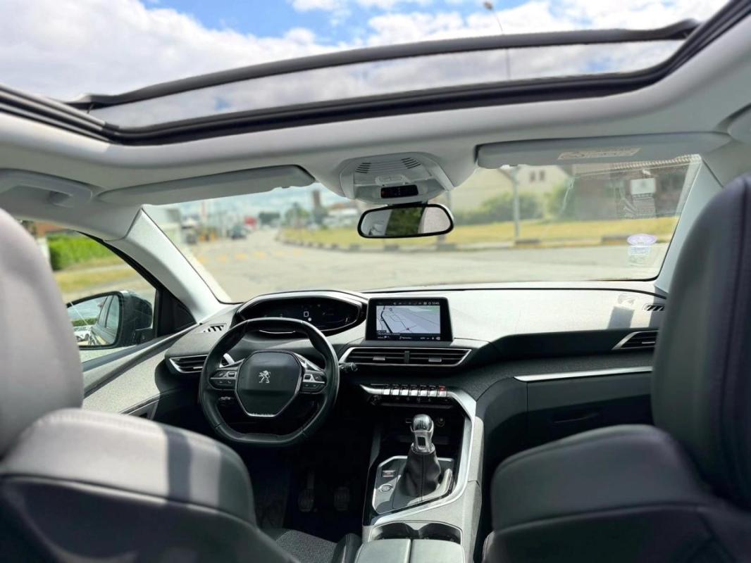 Peugeot 3008 1.2 PT 130 CV ALLURE BUSINESS TOIT OUVRANT ENTRETIEN COMPLET A JOUR