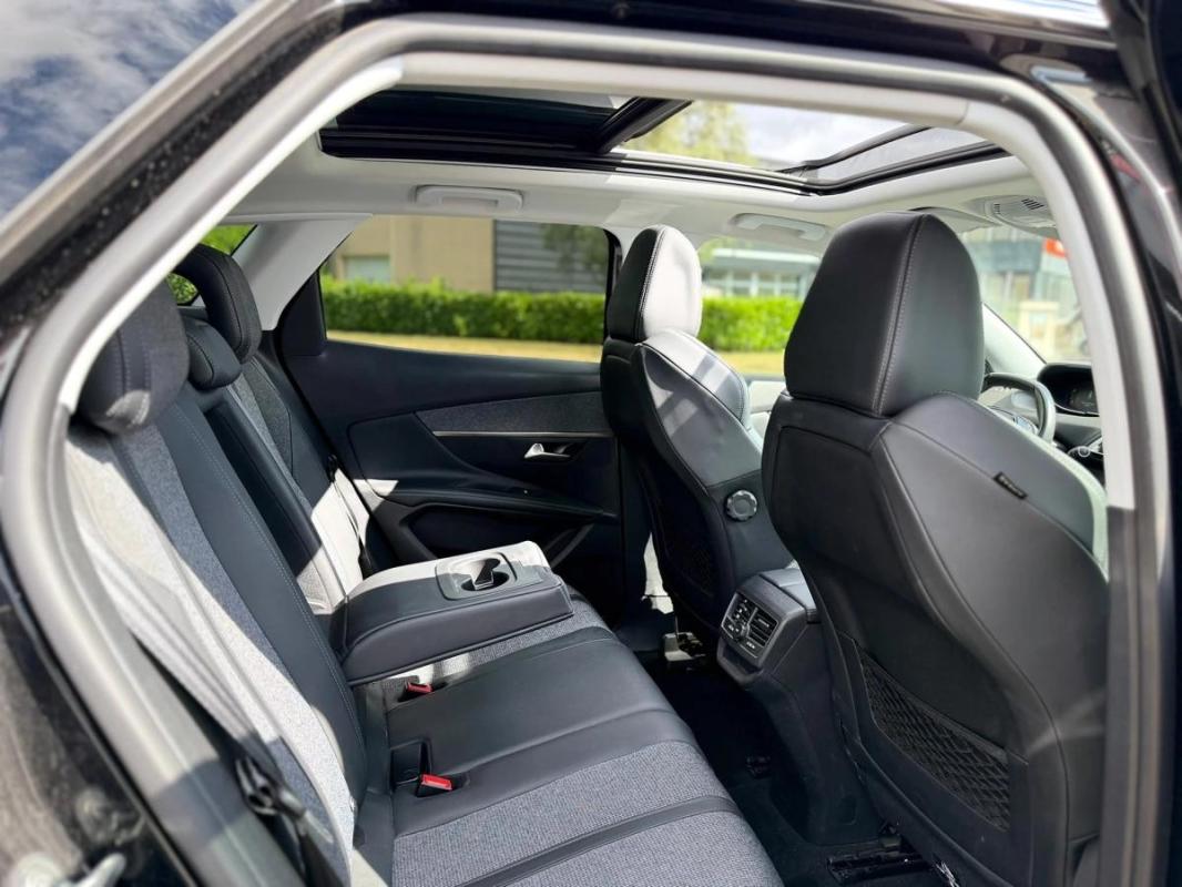 Peugeot 3008 1.2 PT 130 CV ALLURE BUSINESS TOIT OUVRANT ENTRETIEN COMPLET A JOUR