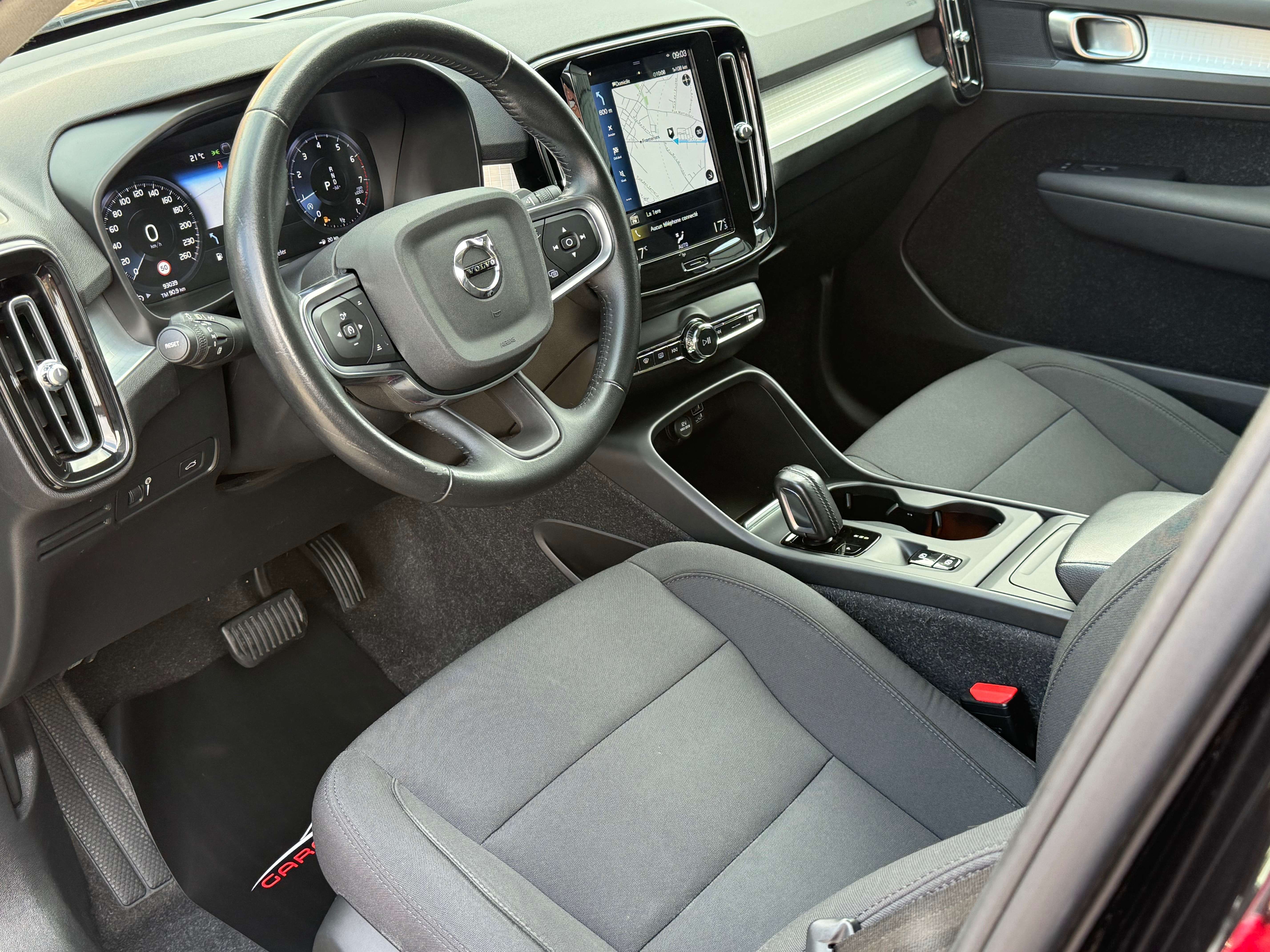 Volvo XC40 XC40 1.5 T2 Momentum Core Geartronic /Automatique/CarPlay/Navi/Led/Caméra/Pdc/Garantie/