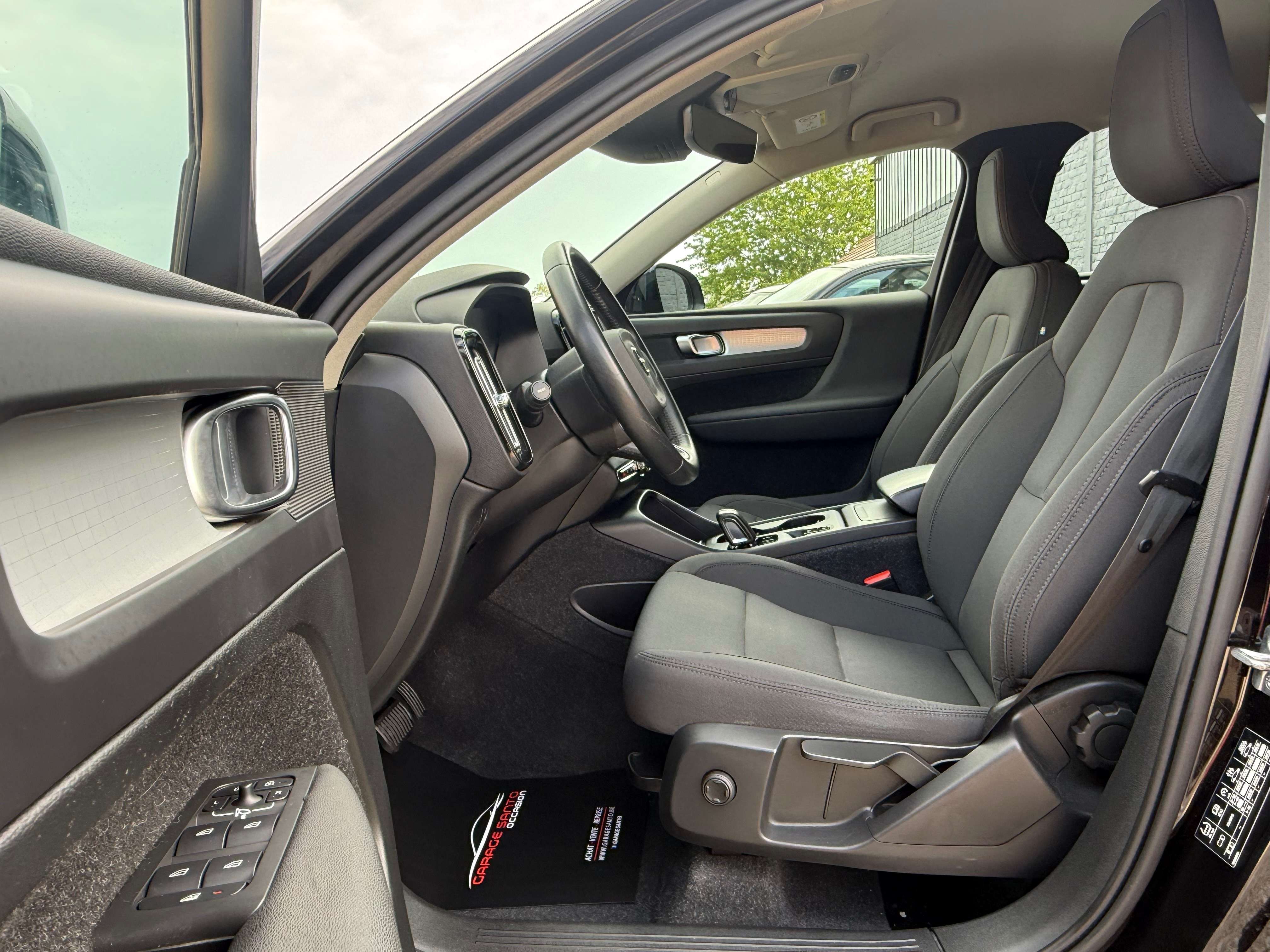 Volvo XC40 XC40 1.5 T2 Momentum Core Geartronic /Automatique/CarPlay/Navi/Led/Caméra/Pdc/Garantie/