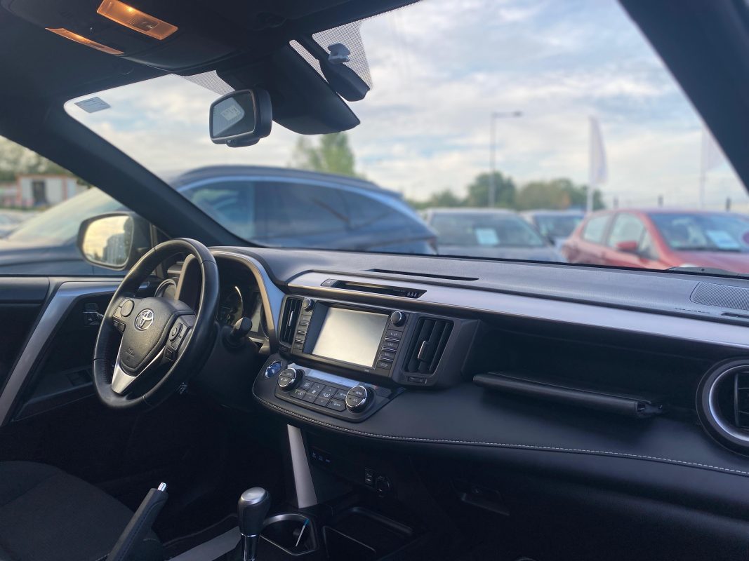 Toyota Rav 4 2.5 HYBRID 197H BLACK EDITION