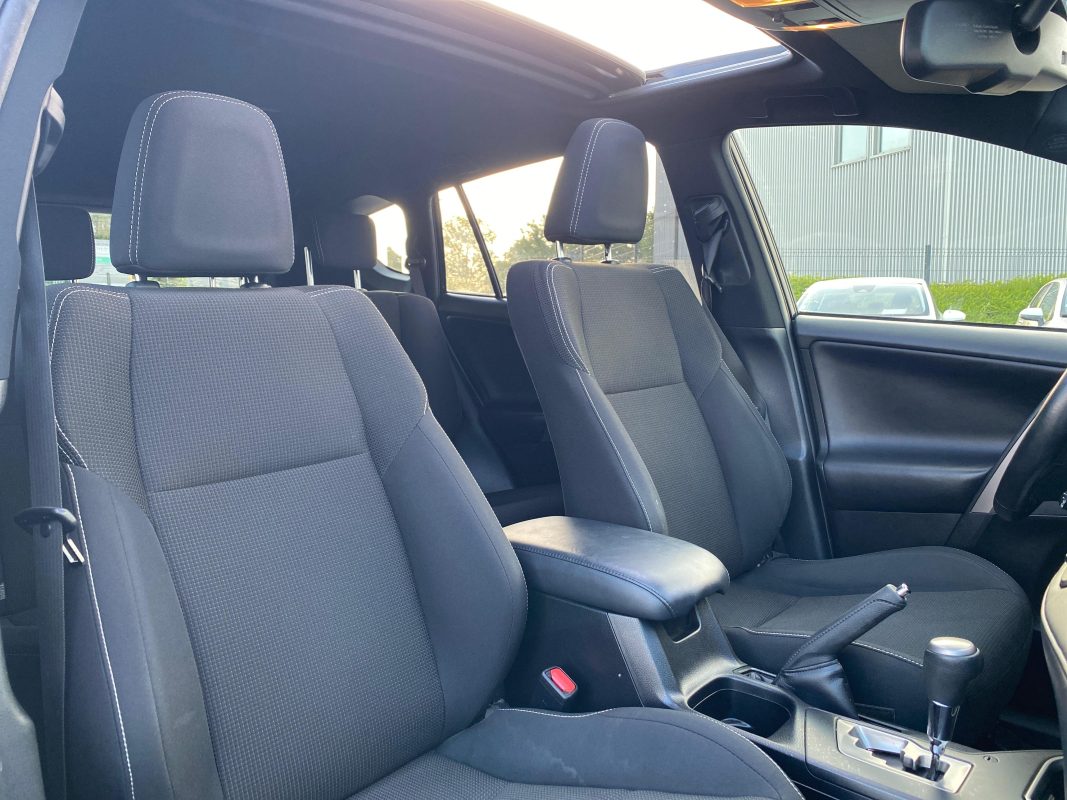 Toyota Rav 4 2.5 HYBRID 197H BLACK EDITION