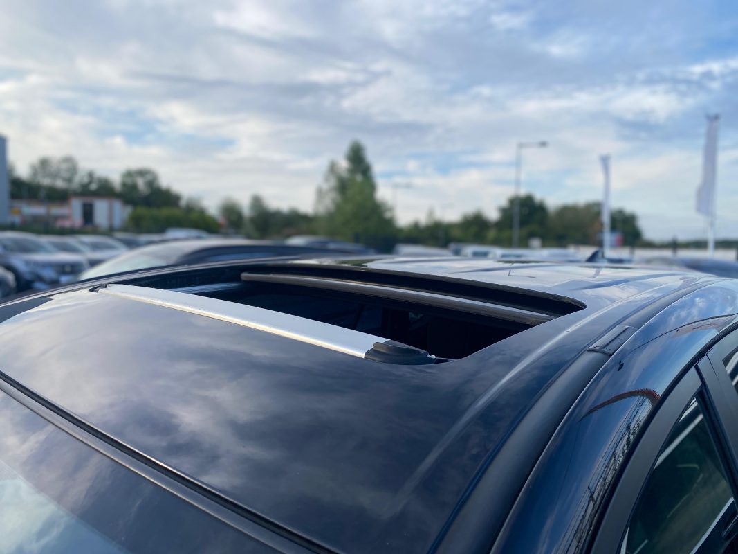 Toyota Rav 4 2.5 HYBRID 197H BLACK EDITION