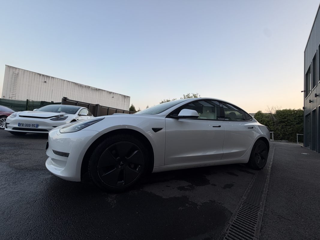 Tesla Model 3 DUAL MOTOR AWD GRANDE AUTONOMIE
