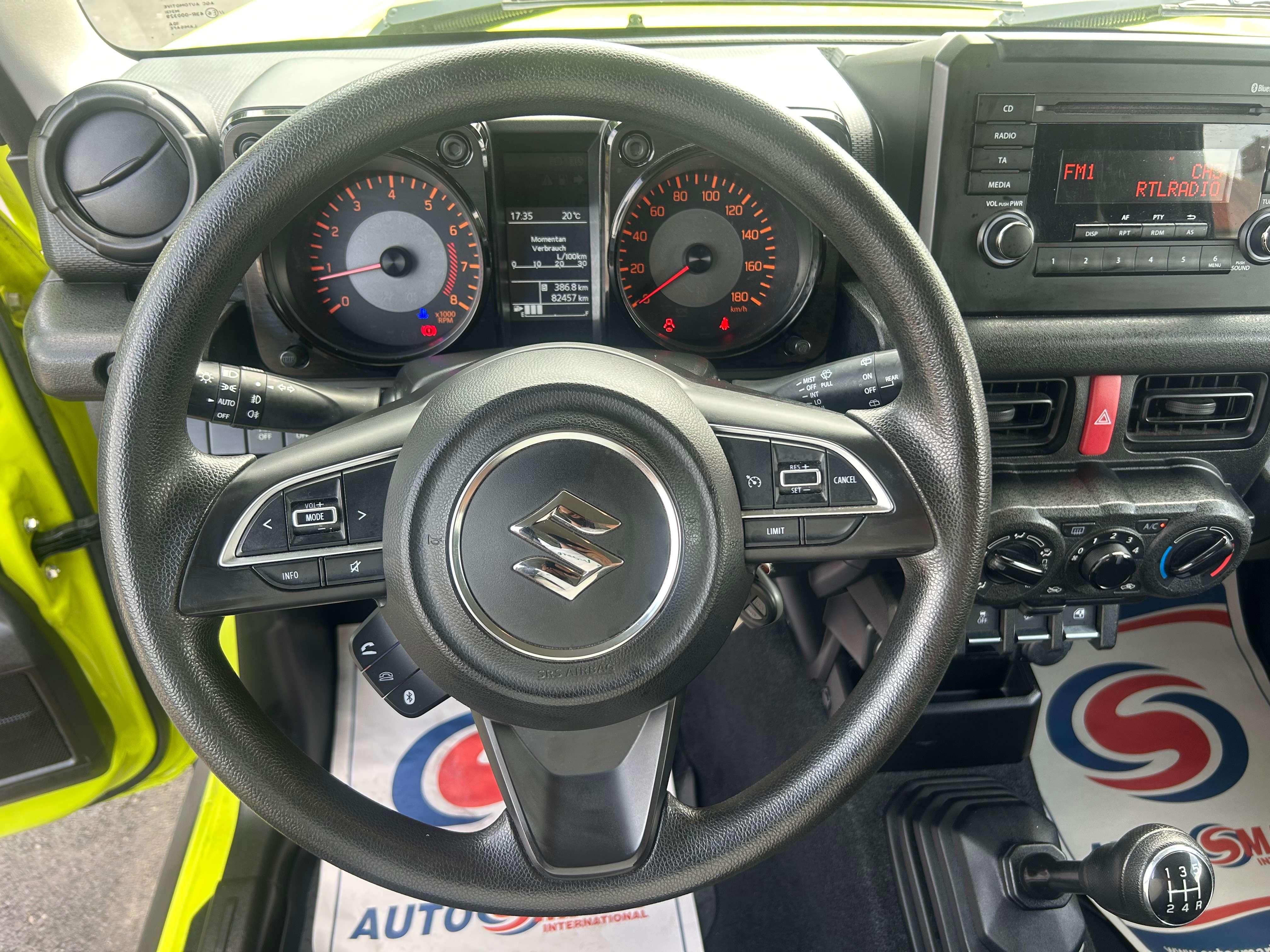 Suzuki Jimny 1.5i 4x4 ALLGRIP 1ER PROPRIO AVEC CARNET COMPLET ***4 PLACES/CLIM***