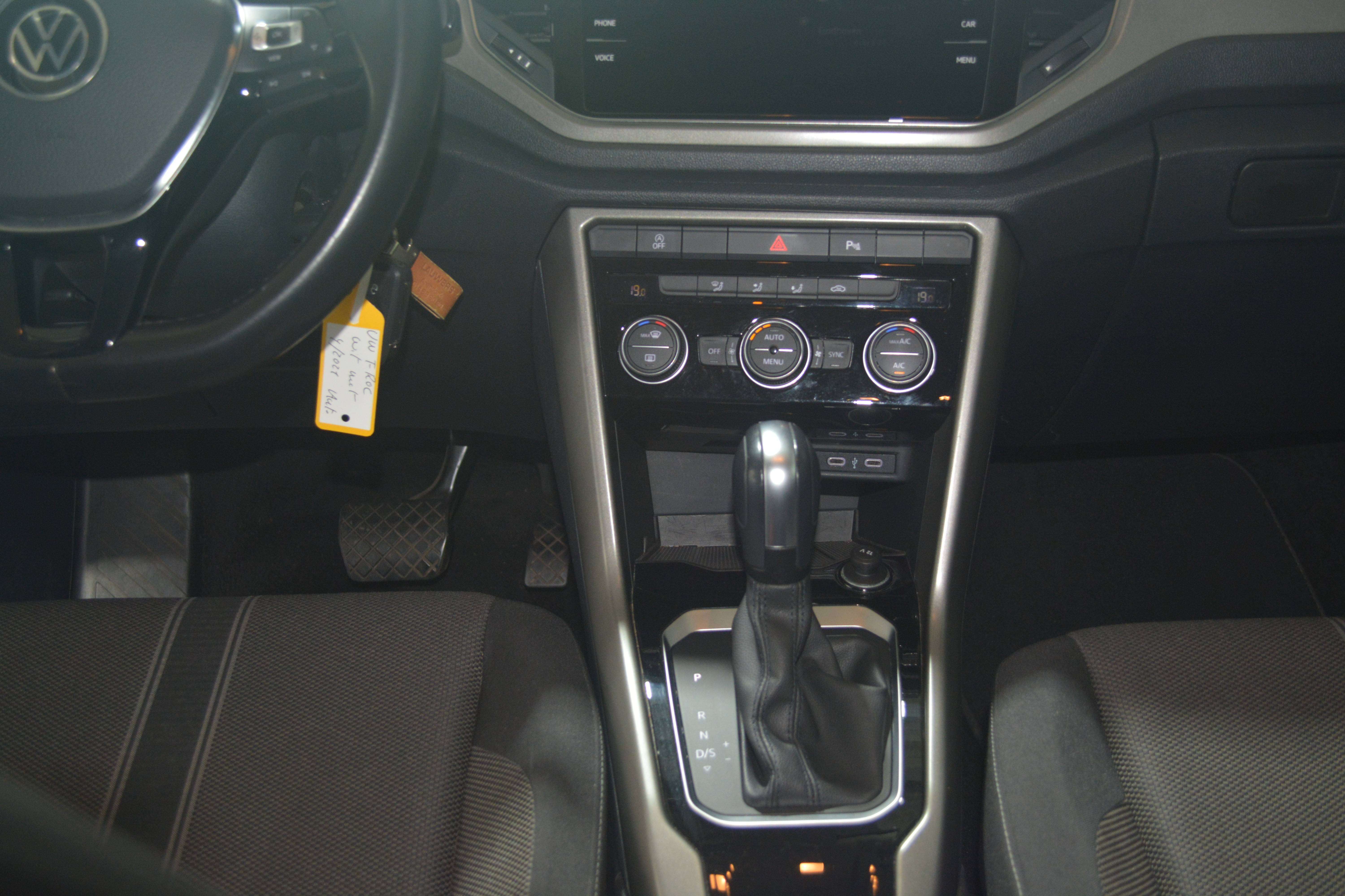 Volkswagen T-Roc T-Roc 1.5 TSI ACT Active OPF DSG / NAVI / APPLE CAR-PLAY / ADAPTIVE CRUISE CONTROL