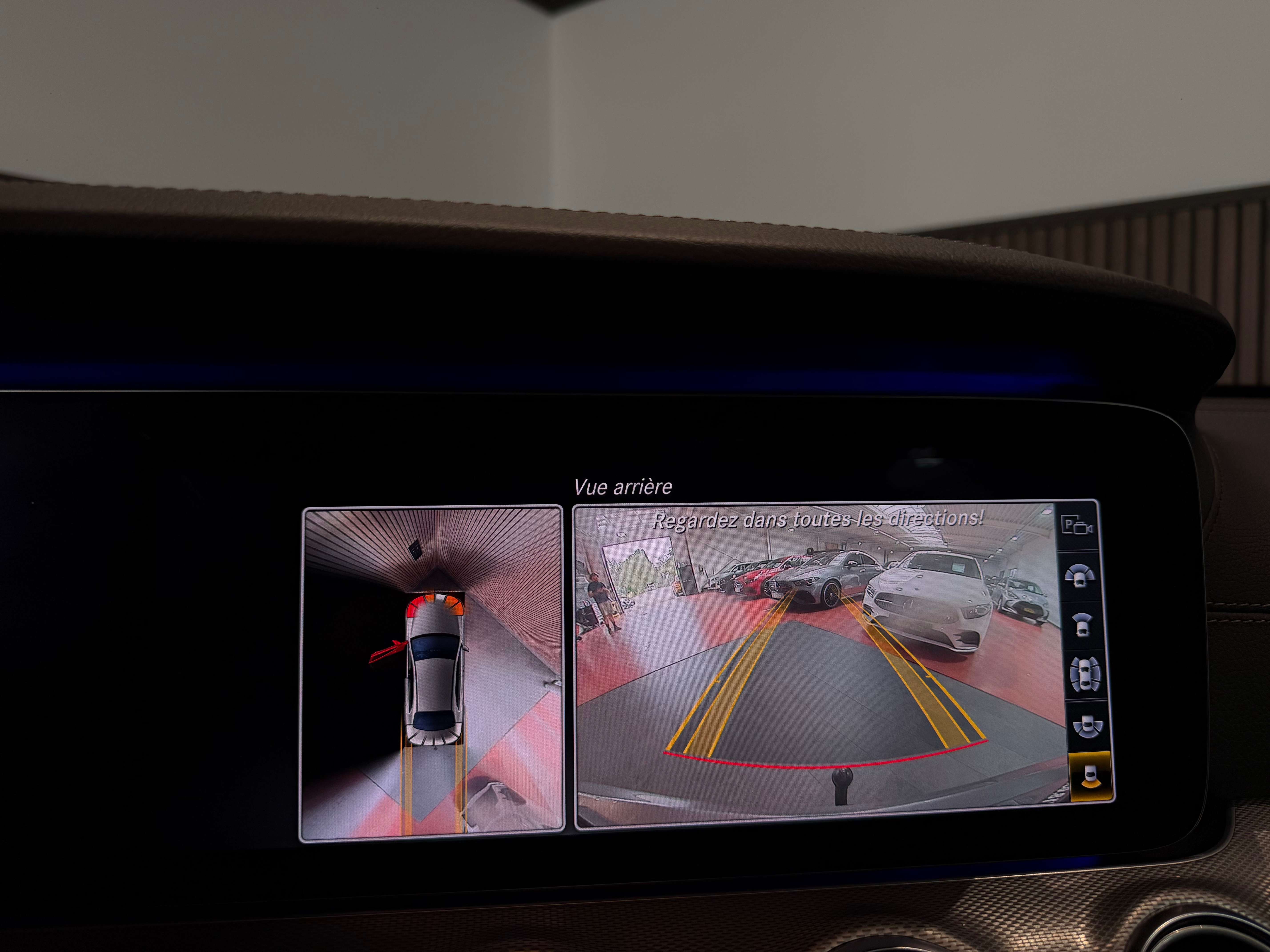 Mercedes-Benz E 220 d - AMG LINE - AUTOMATIQUE - GARANTIE 12MOIS - FULL OPTIONS - 1ERPRO