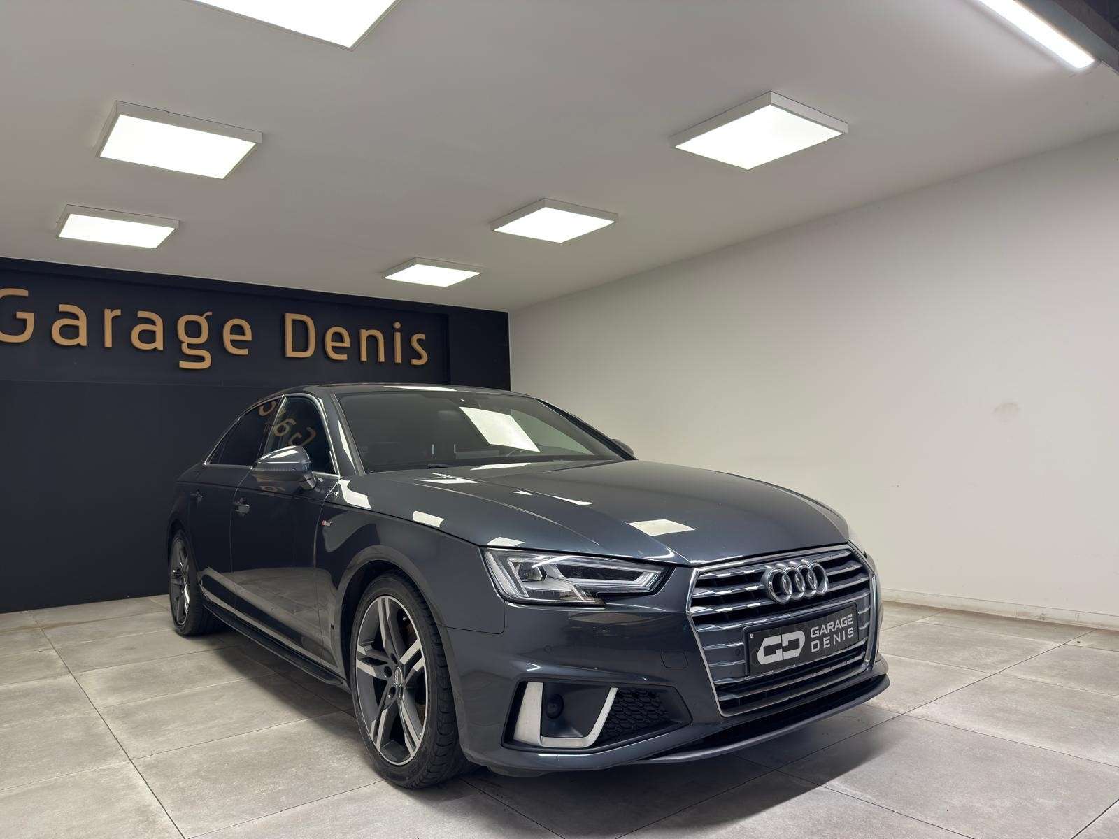 Audi A4 S line - S tronic**BOITE AUTO**CLIM AUTO**GARANTIE