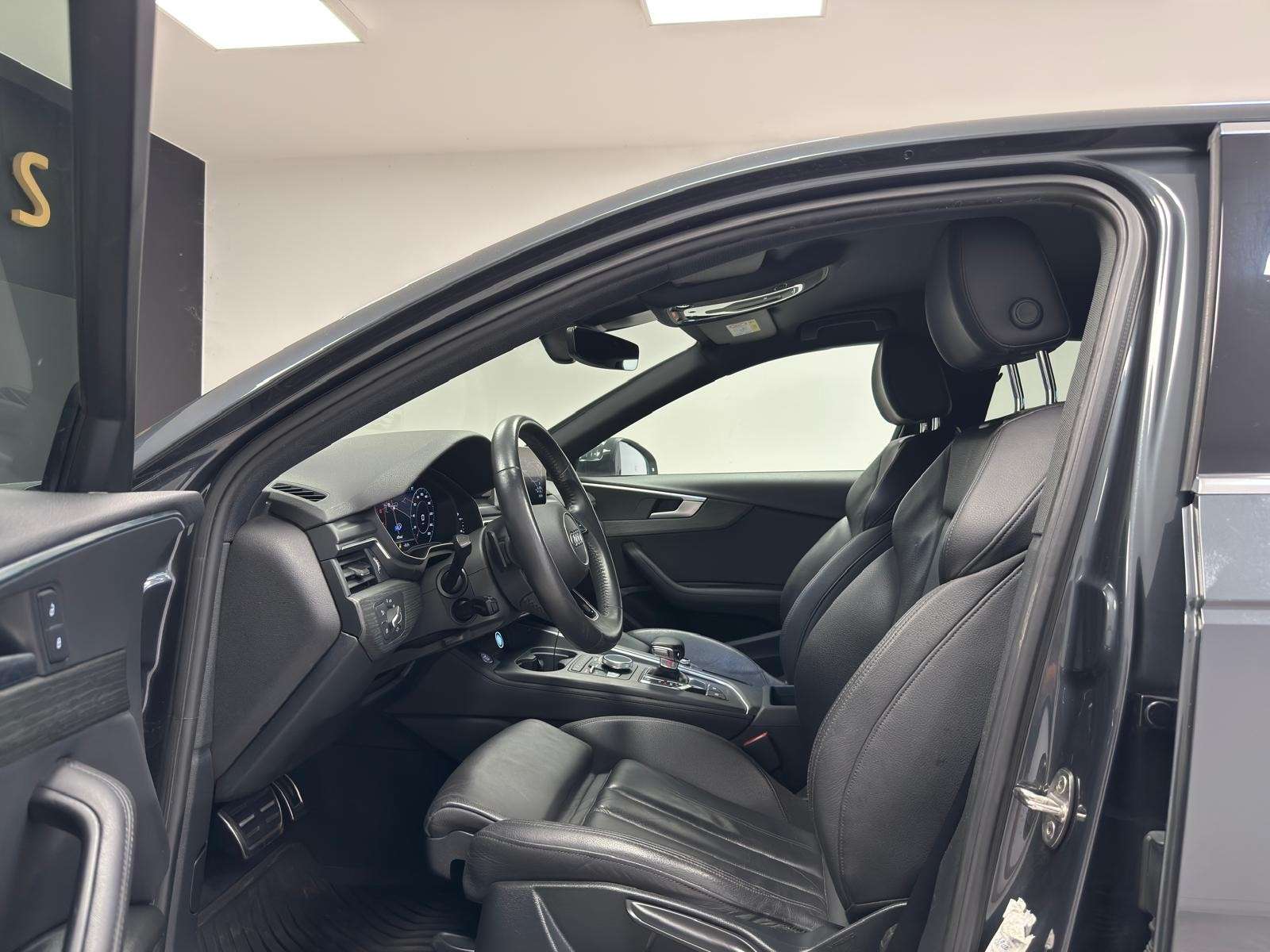 Audi A4 S line - S tronic**BOITE AUTO**CLIM AUTO**GARANTIE