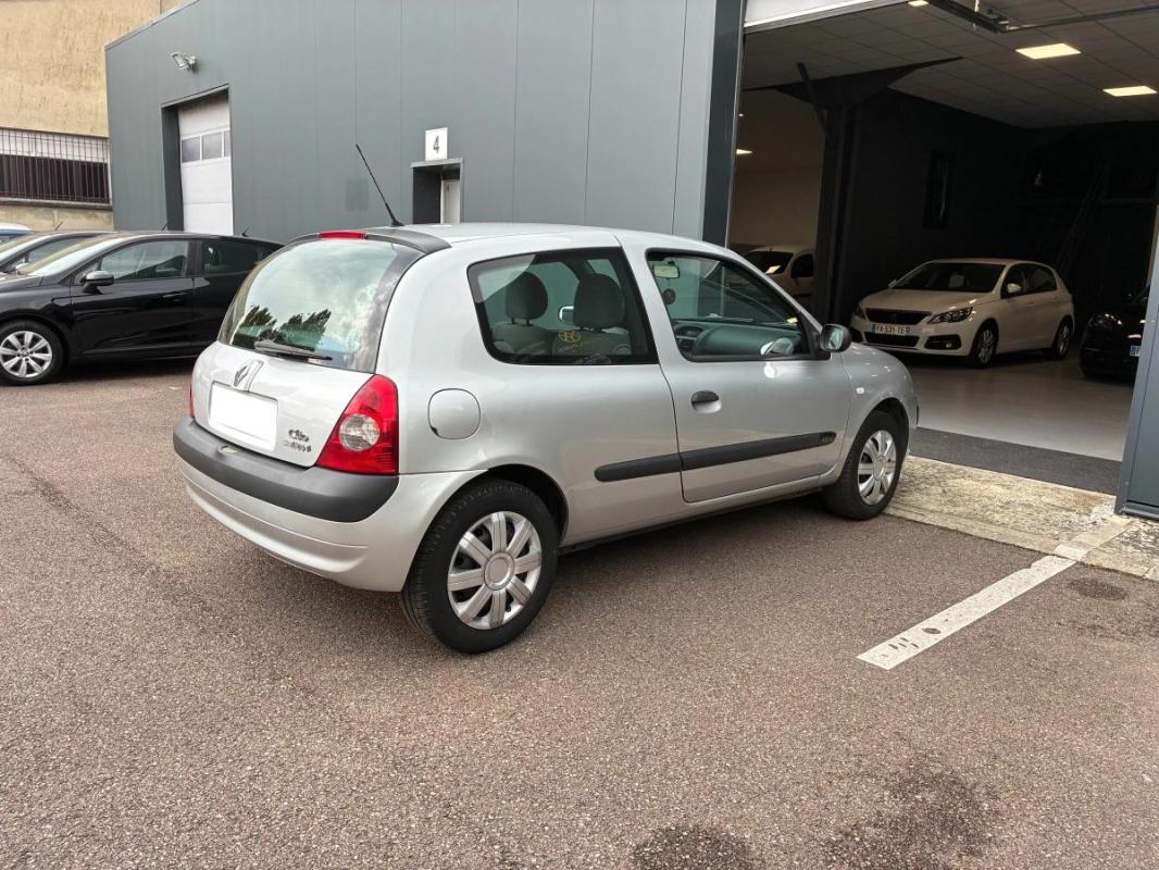 Renault Clio CAMPUS 1.2 75 AUTHENTIQUE | DISTRIBUTION A JOUR REF01