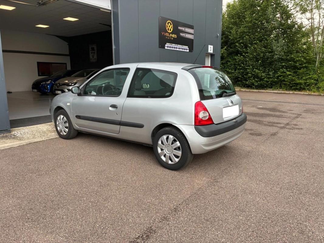 Renault Clio CAMPUS 1.2 75 AUTHENTIQUE | DISTRIBUTION A JOUR REF01
