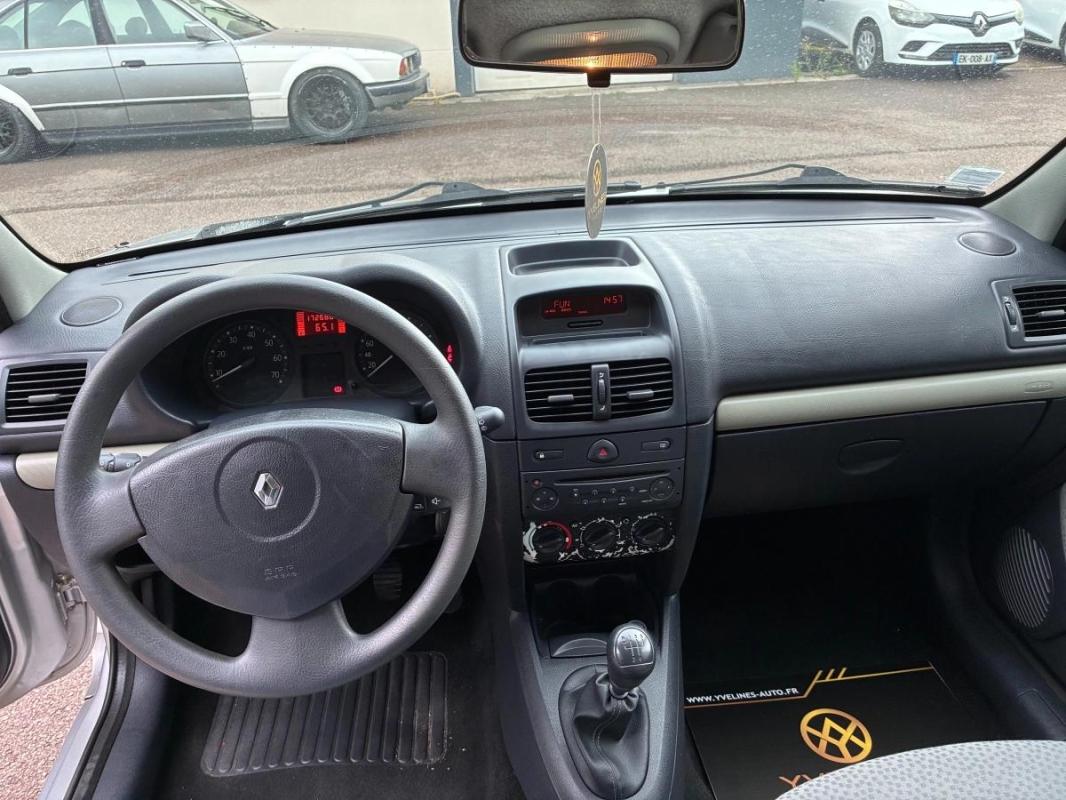 Renault Clio CAMPUS 1.2 75 AUTHENTIQUE | DISTRIBUTION A JOUR REF01