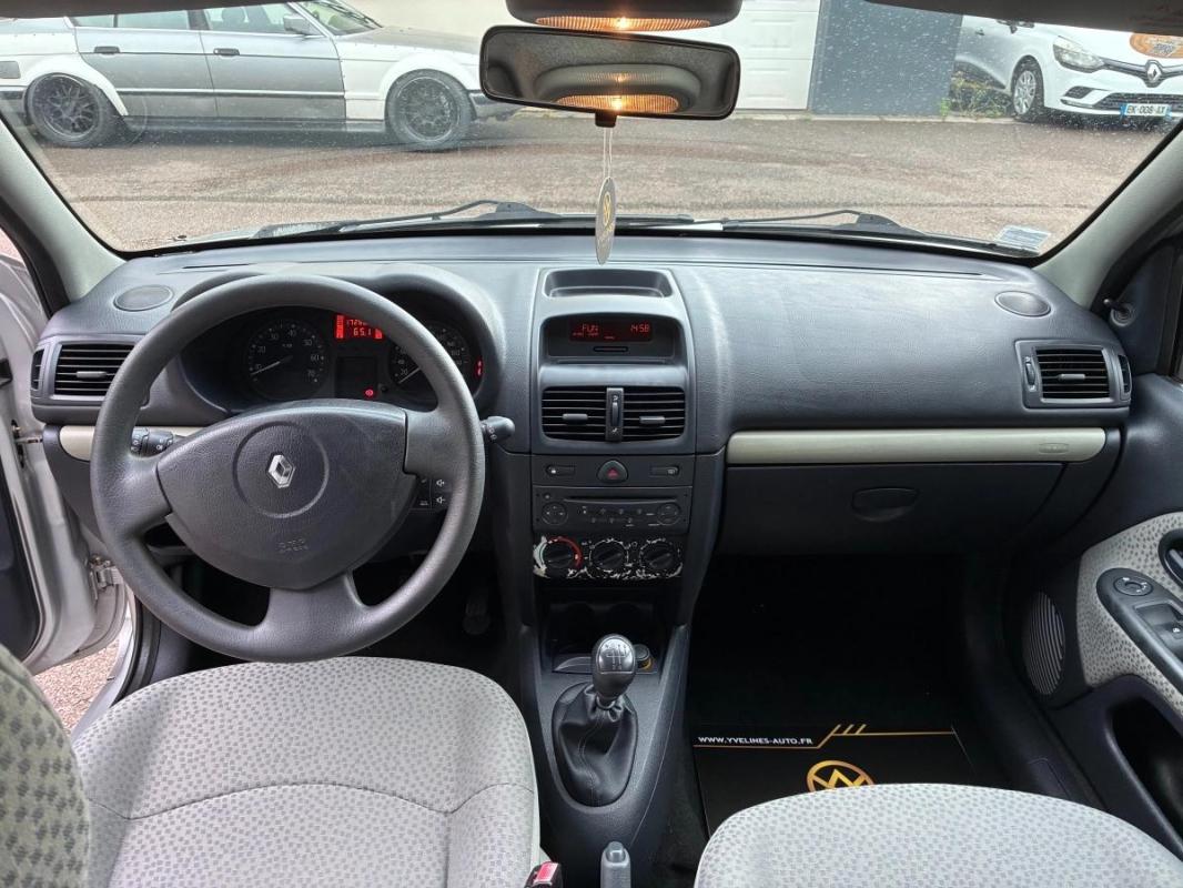 Renault Clio CAMPUS 1.2 75 AUTHENTIQUE | DISTRIBUTION A JOUR REF01