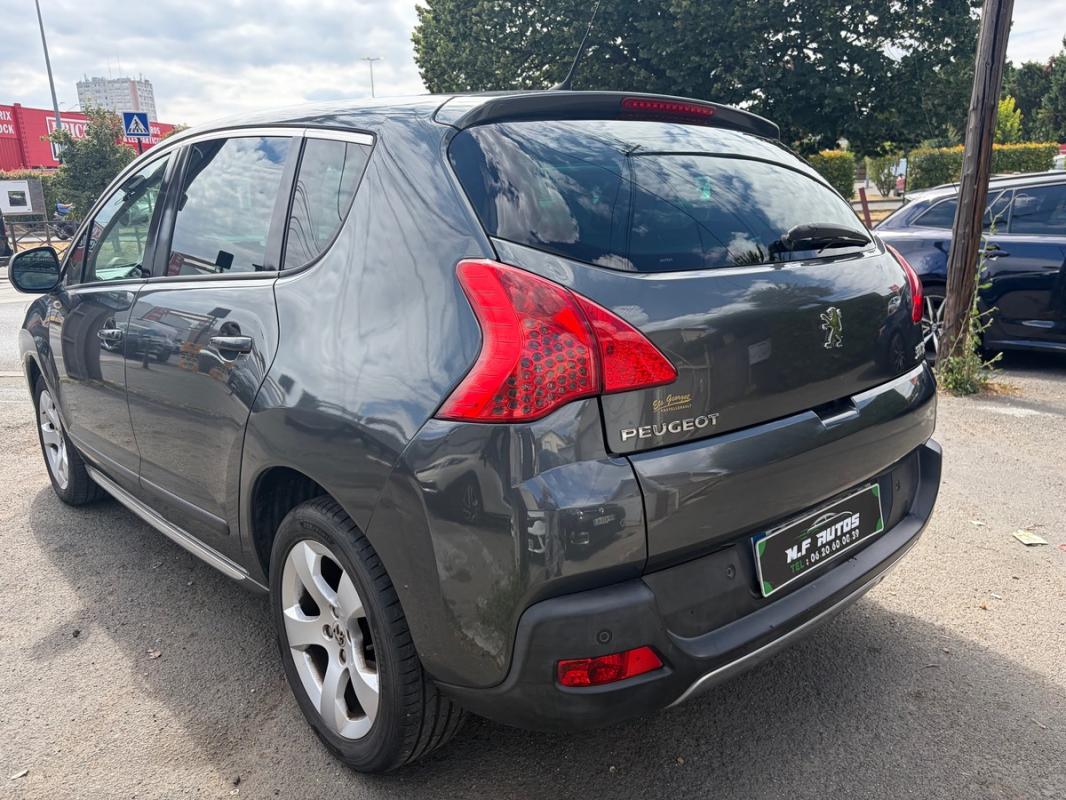 Peugeot 3008 1.6 HDi 112ch Pretium Pack EMBRAYAGE NEUF TOIT PANO GPS BLUETOOTH RÉGULATEUR AUX