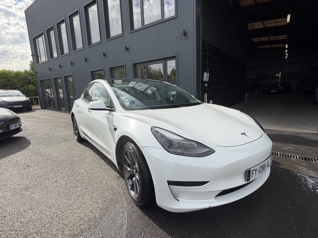 Tesla Model 3 DUAL MOTOR AWD GRANDE AUTONOMIE