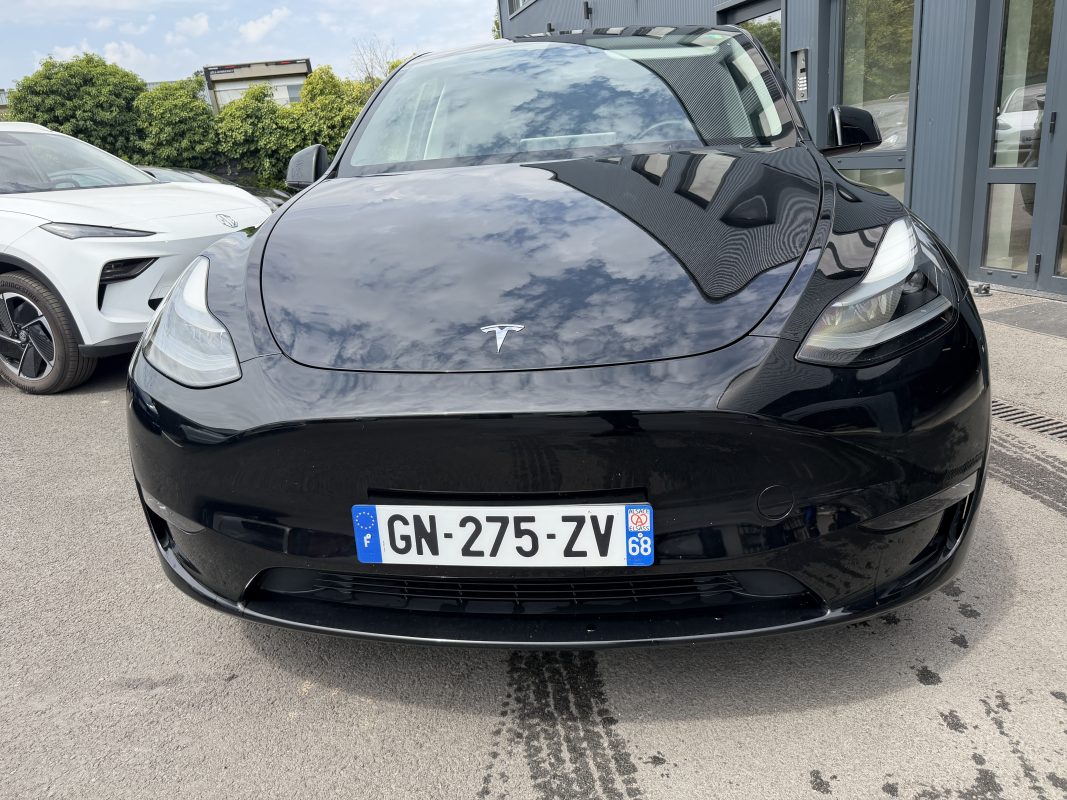 Tesla Model Y PERFORMANCE