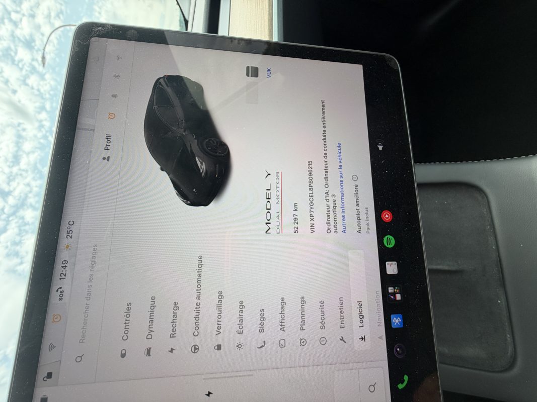 Tesla Model Y PERFORMANCE