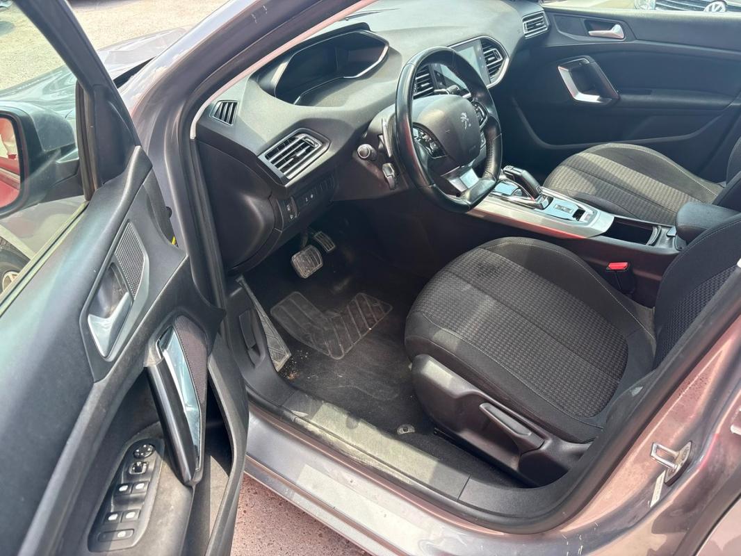 Peugeot 308 SW 1.5L BLUE HDI 131 CH BOITE AUTOMATIQUE DIESEL - RÉVISÉE ET GARANTIE