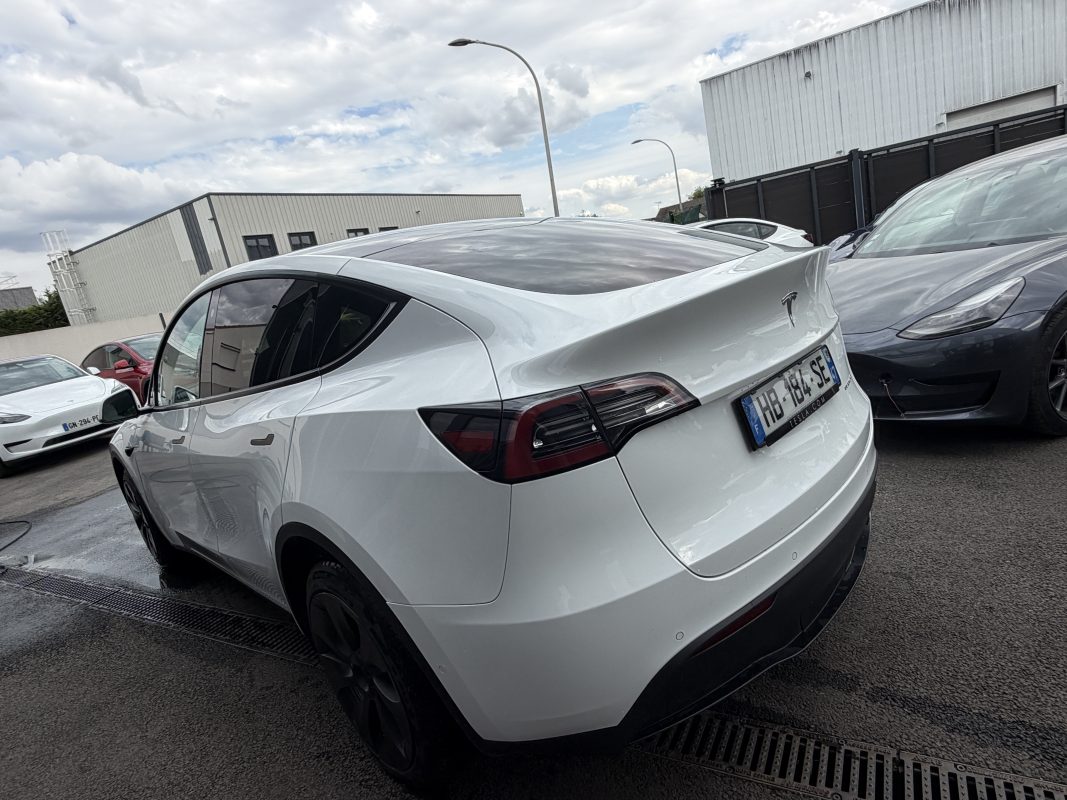 Tesla Model Y DUAL GRANDE AUTONOMIE