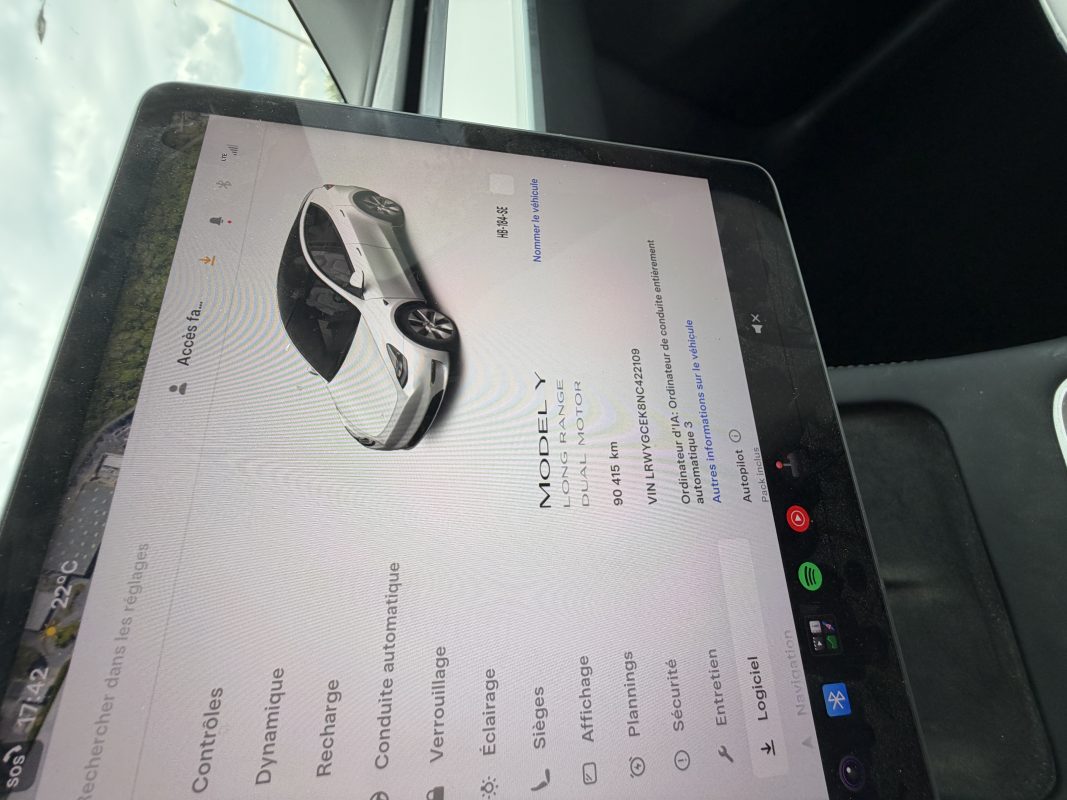 Tesla Model Y DUAL GRANDE AUTONOMIE