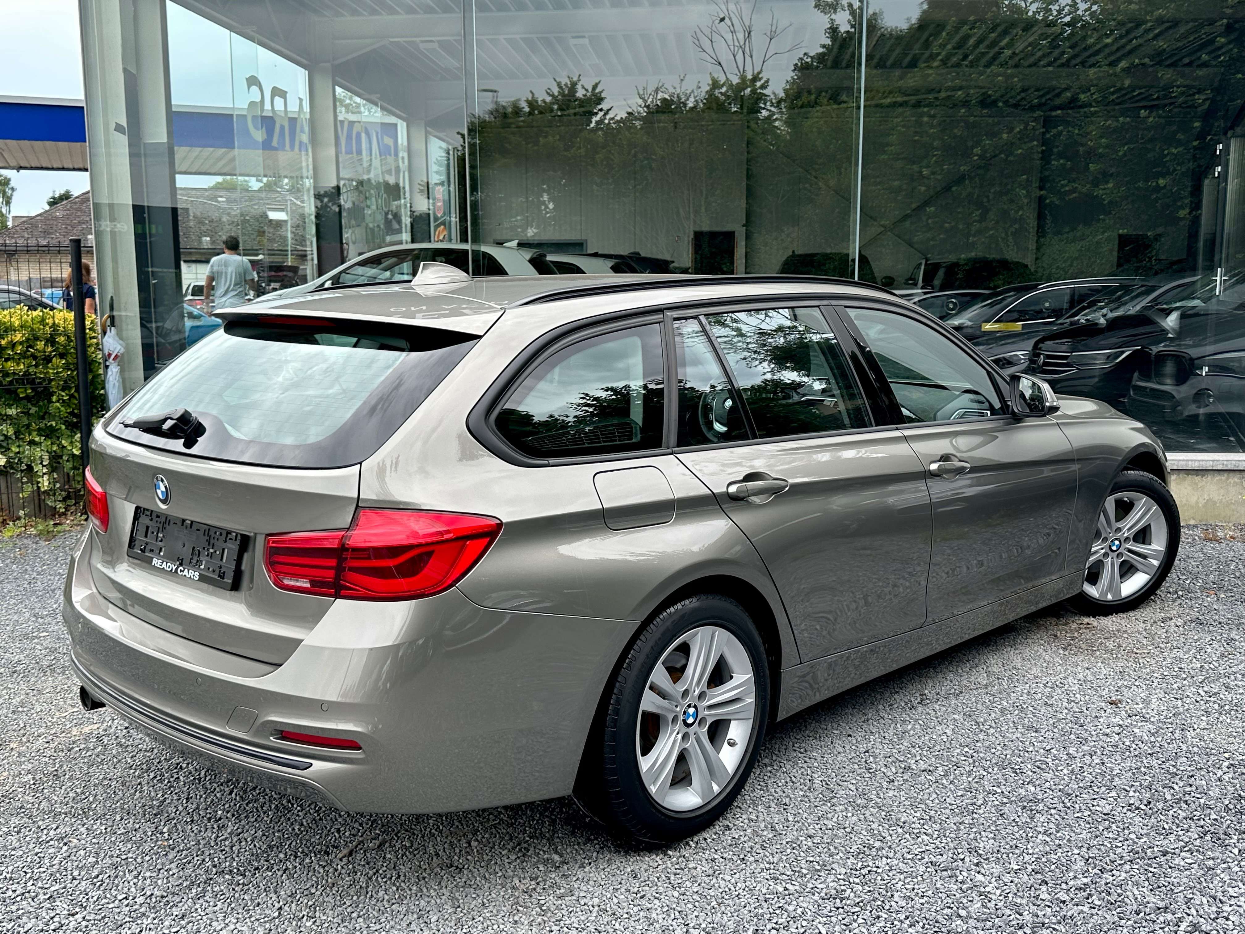 BMW 318 1.5*BREAK*LED*NAVI*CARNET COMPLET*GARANTIE*