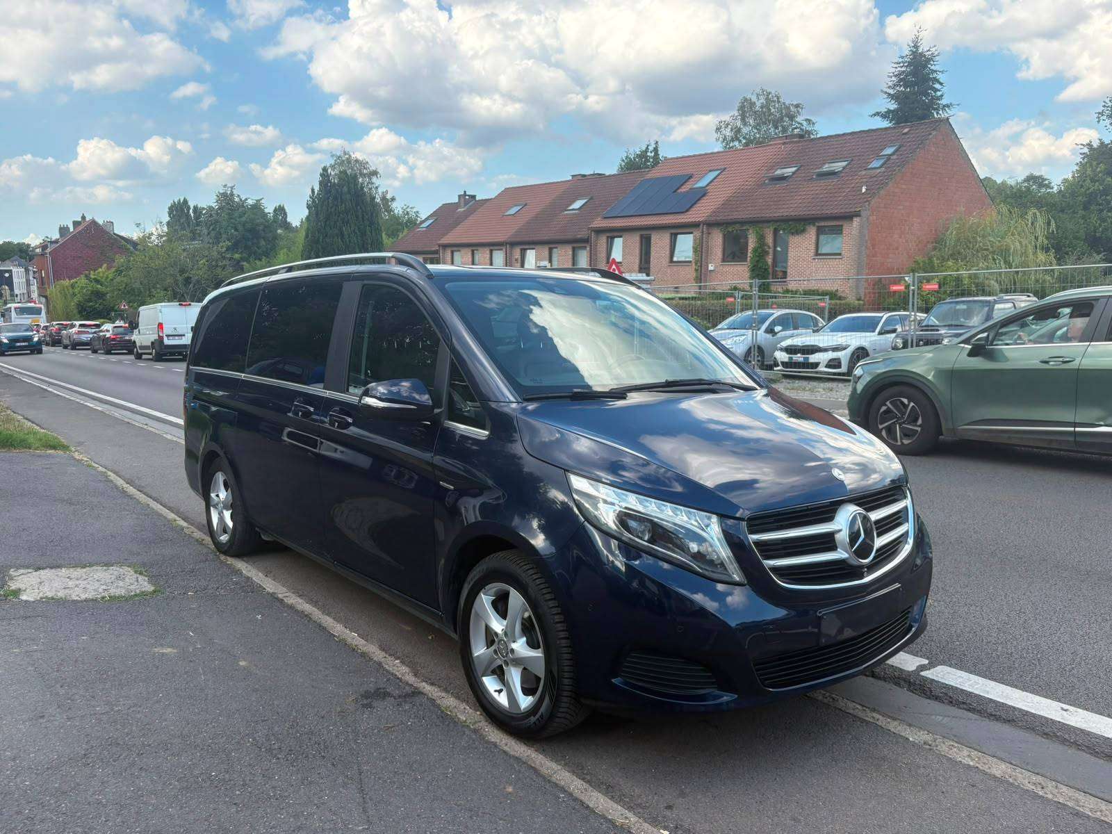Mercedes-Benz V 250 V 250 d 22107 HT  Avantgarde Belgium car pass