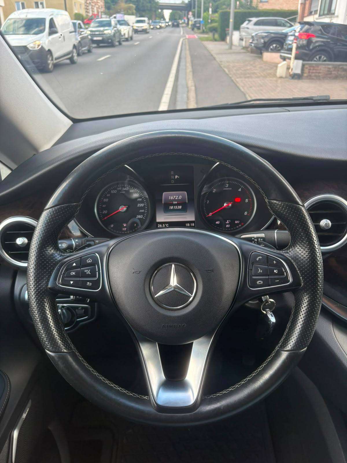Mercedes-Benz V 250 V 250 d 22107 HT  Avantgarde Belgium car pass