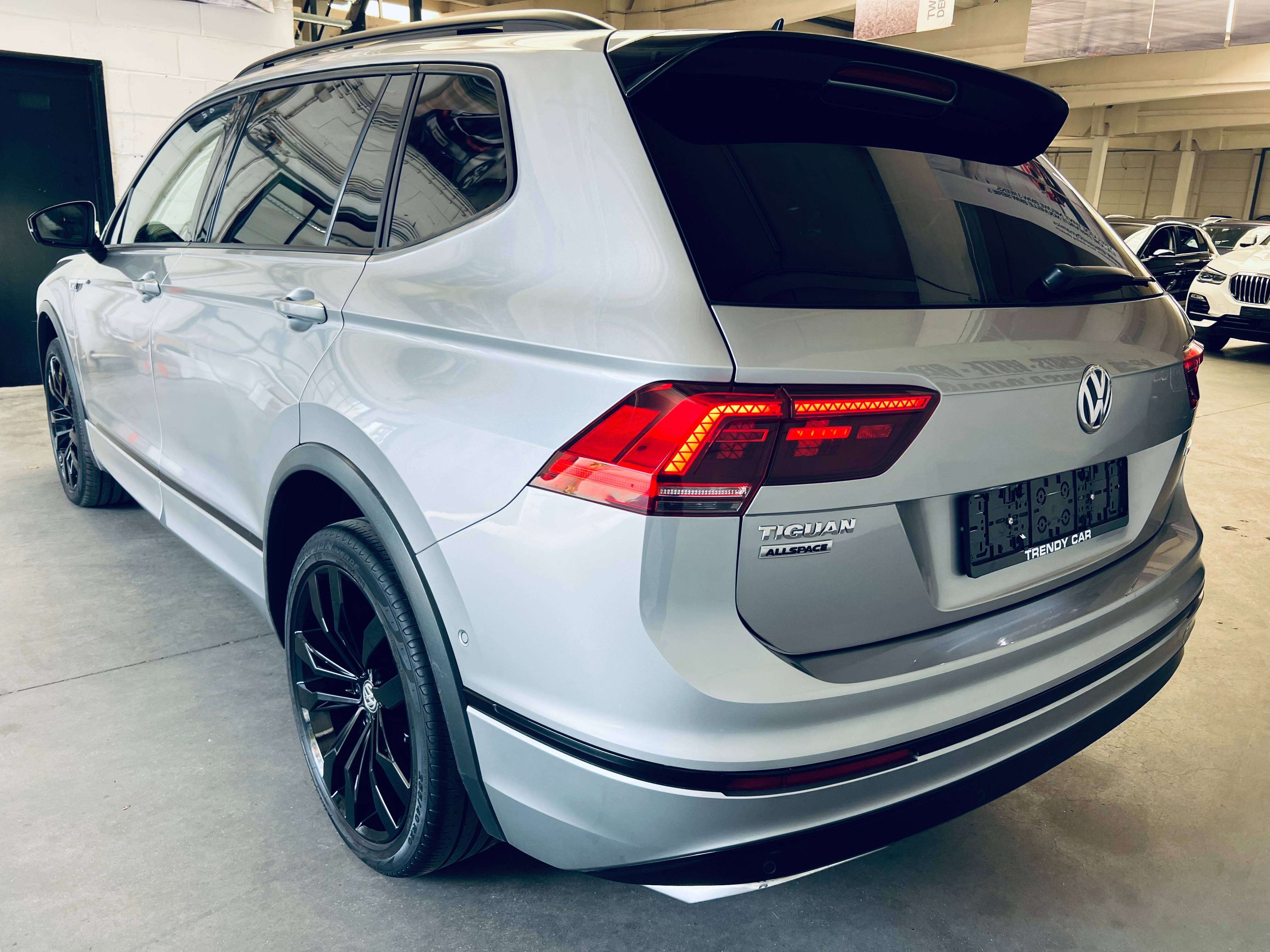 Volkswagen Tiguan Allspace 2.0 TSI 4Motion Highline DSG+R-Line+PANO+7PL+TVA+CARNET+GARANTIE