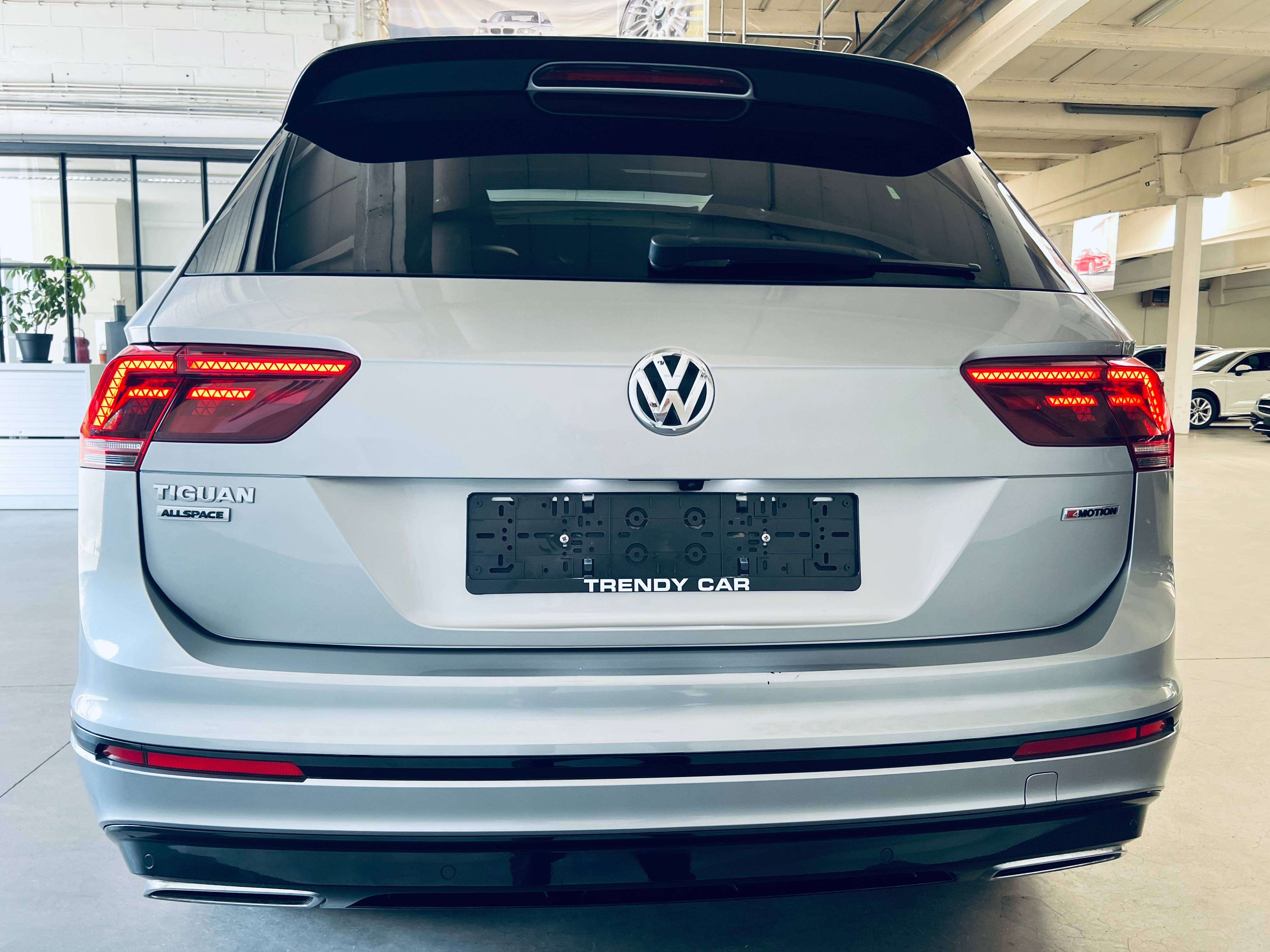 Volkswagen Tiguan Allspace 2.0 TSI 4Motion Highline DSG+R-Line+PANO+7PL+TVA+CARNET+GARANTIE