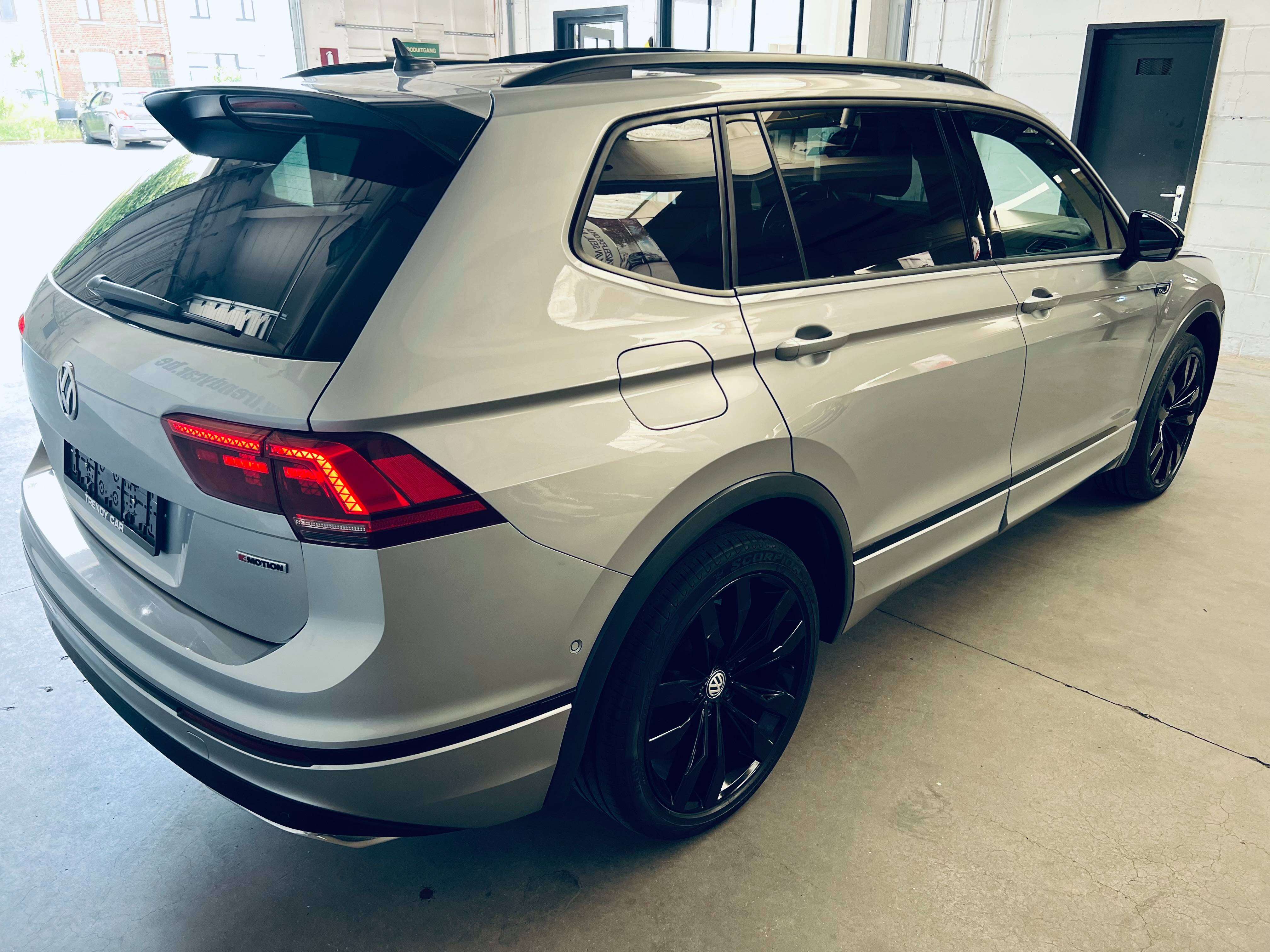 Volkswagen Tiguan Allspace 2.0 TSI 4Motion Highline DSG+R-Line+PANO+7PL+TVA+CARNET+GARANTIE