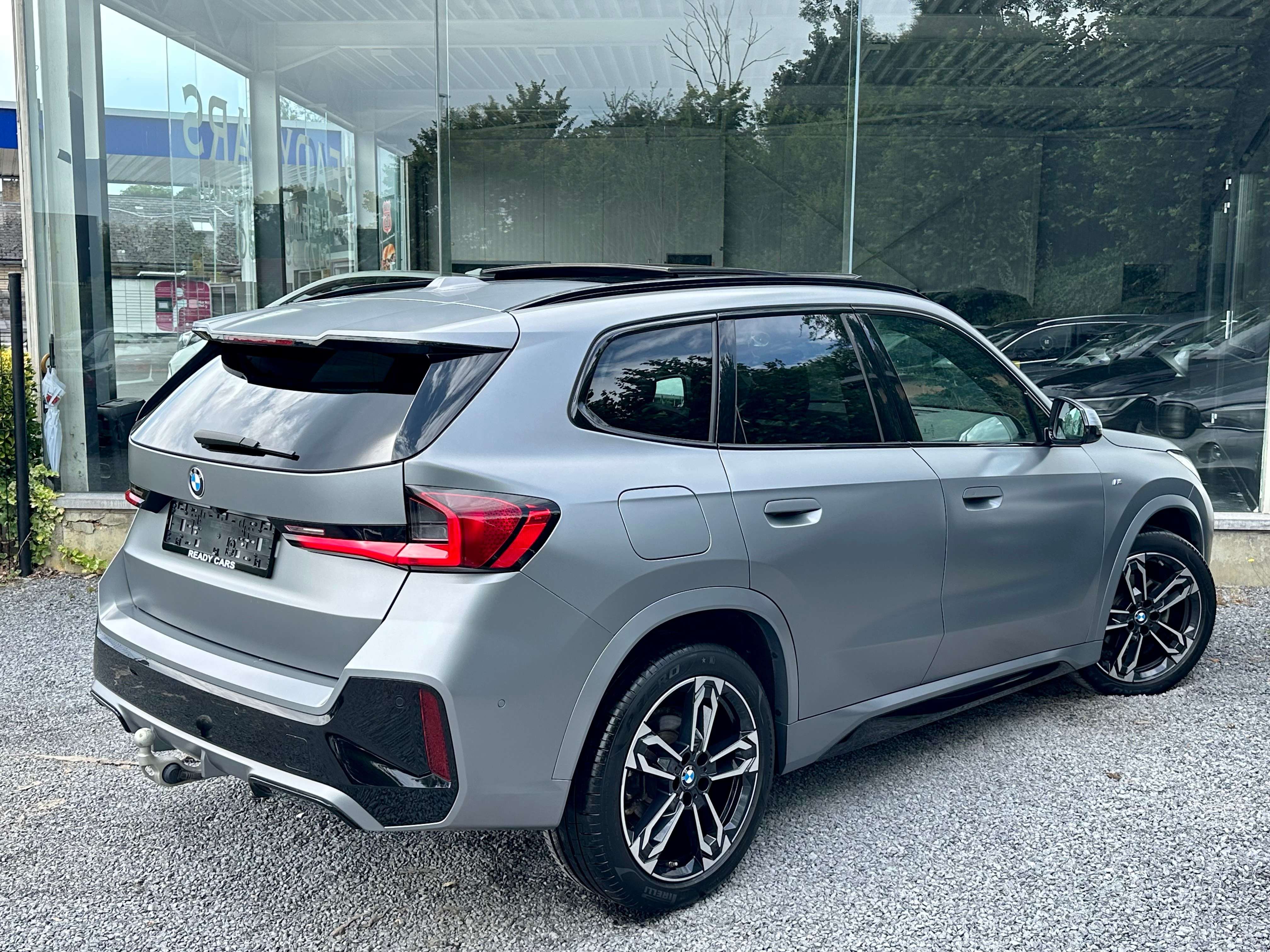 BMW X1 1.5*FULL OPTION*PACK M*FROZEN GREY*PANO*HARMAN KARDON*1ER PROP*ATT-REMORQUE