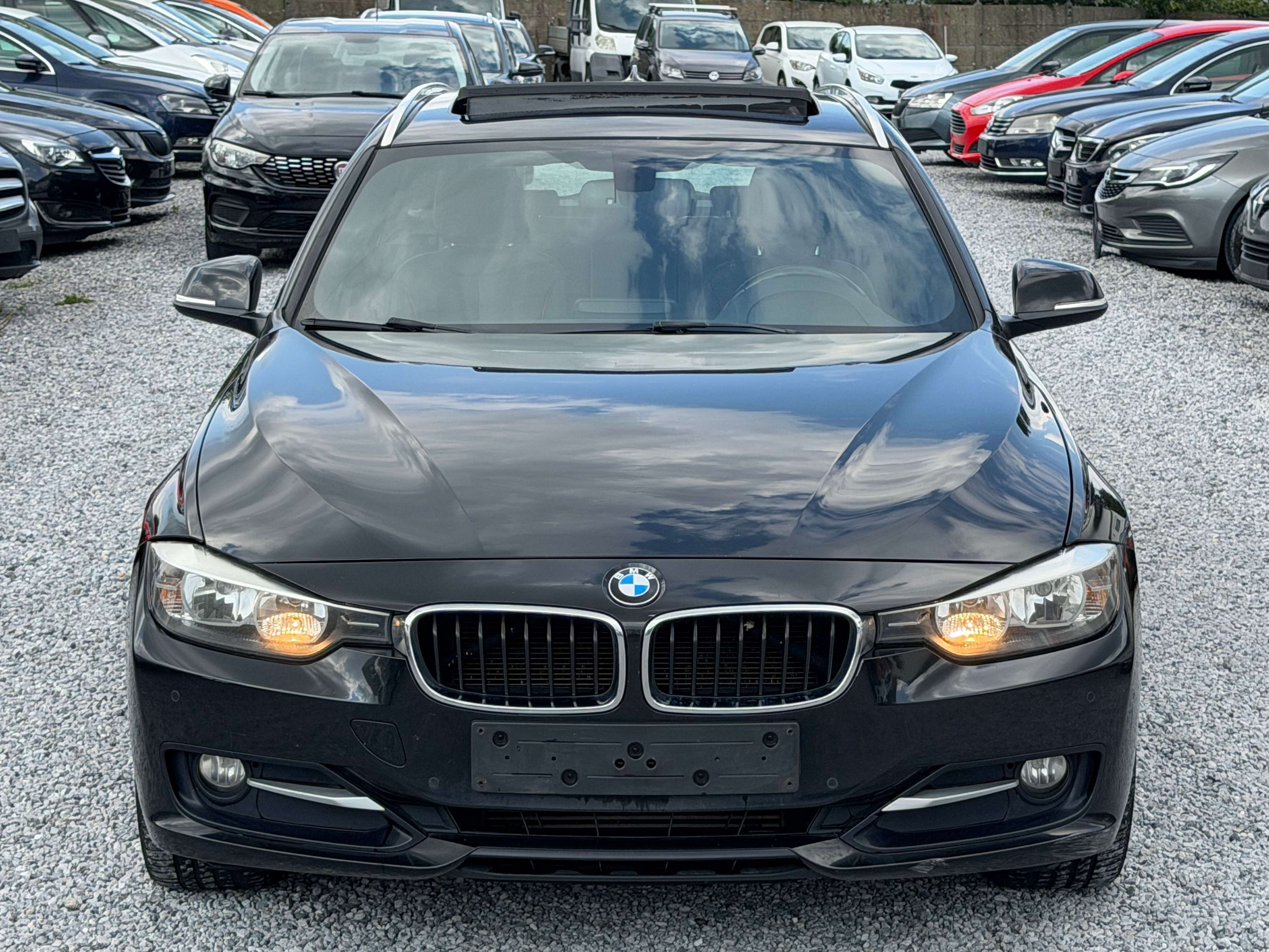 BMW 320 d X-Drive Touring - SportLine - Toit Pano - Cuir