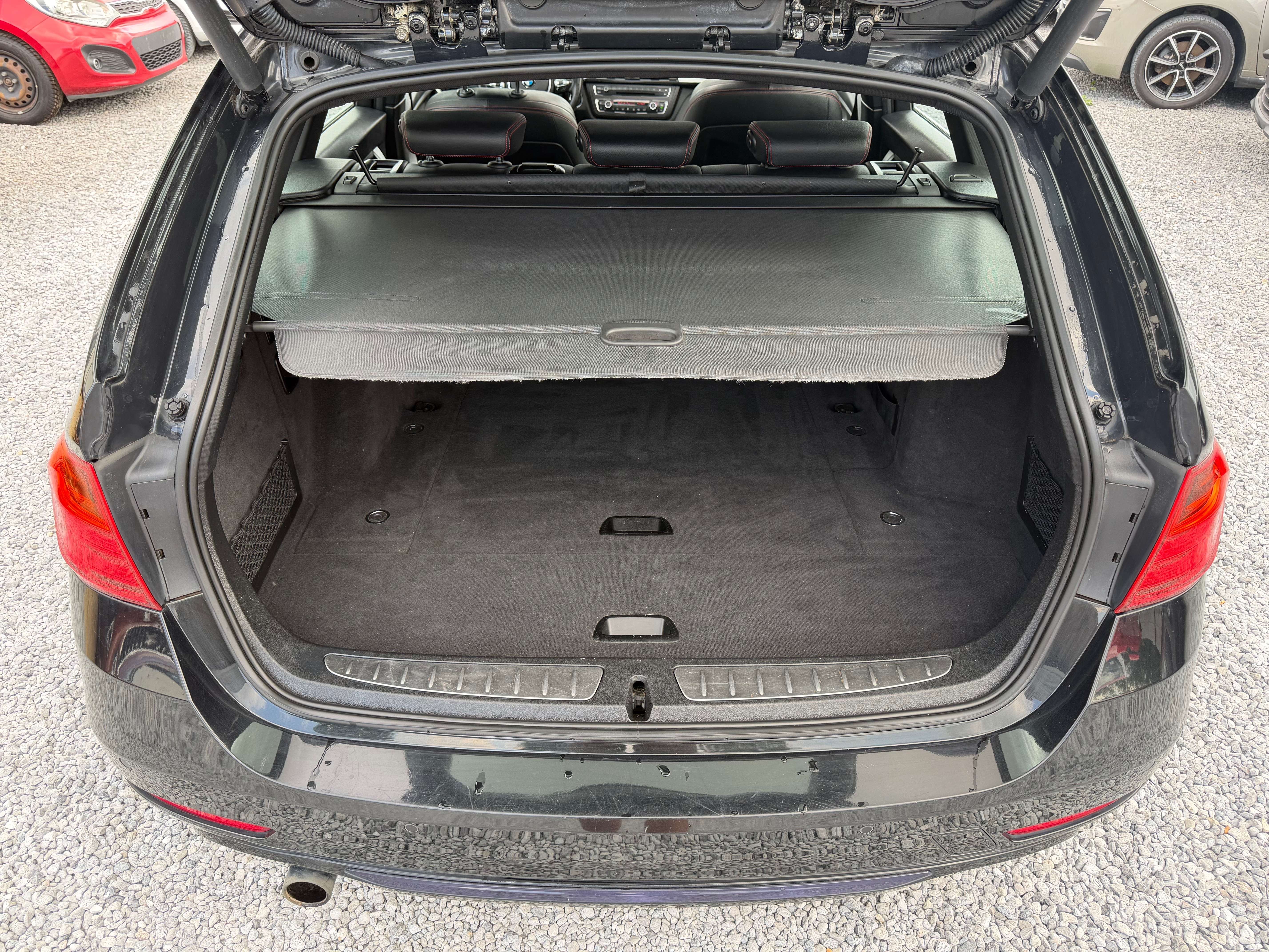 BMW 320 d X-Drive Touring - SportLine - Toit Pano - Cuir