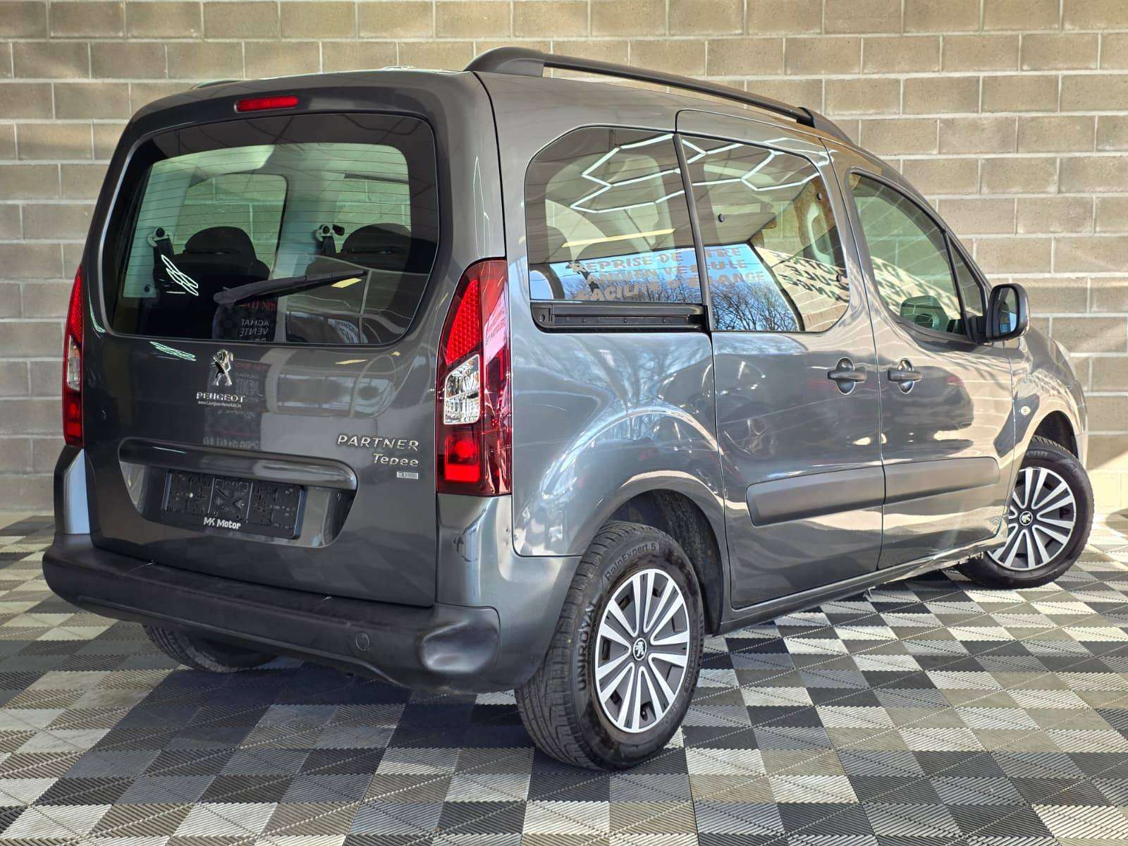 Peugeot Partner 🟢1.6 DIESEL 92CV - 7 PLACES - CRUISE - AIRCO
