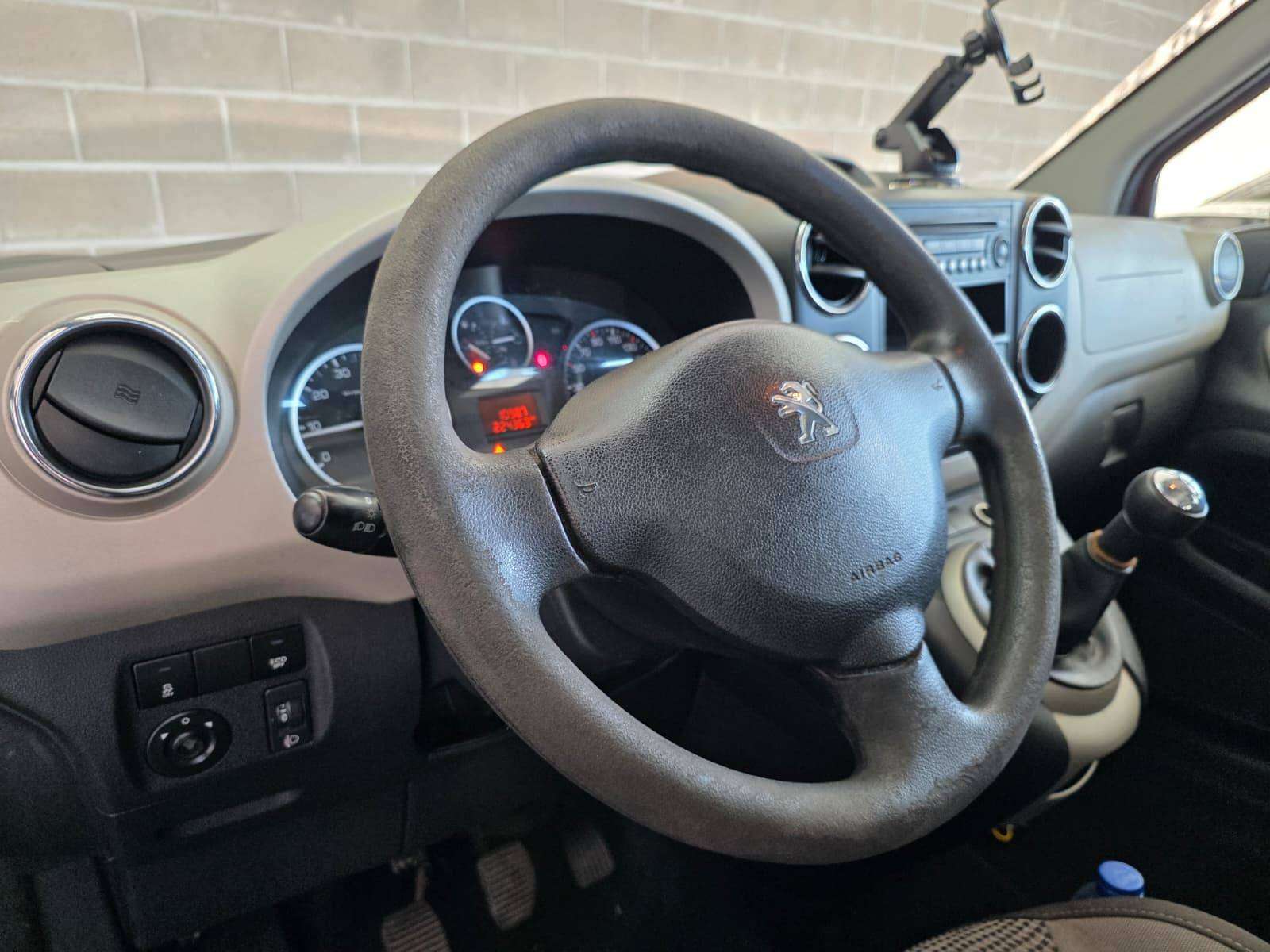 Peugeot Partner 🟢1.6 DIESEL 92CV - 7 PLACES - CRUISE - AIRCO