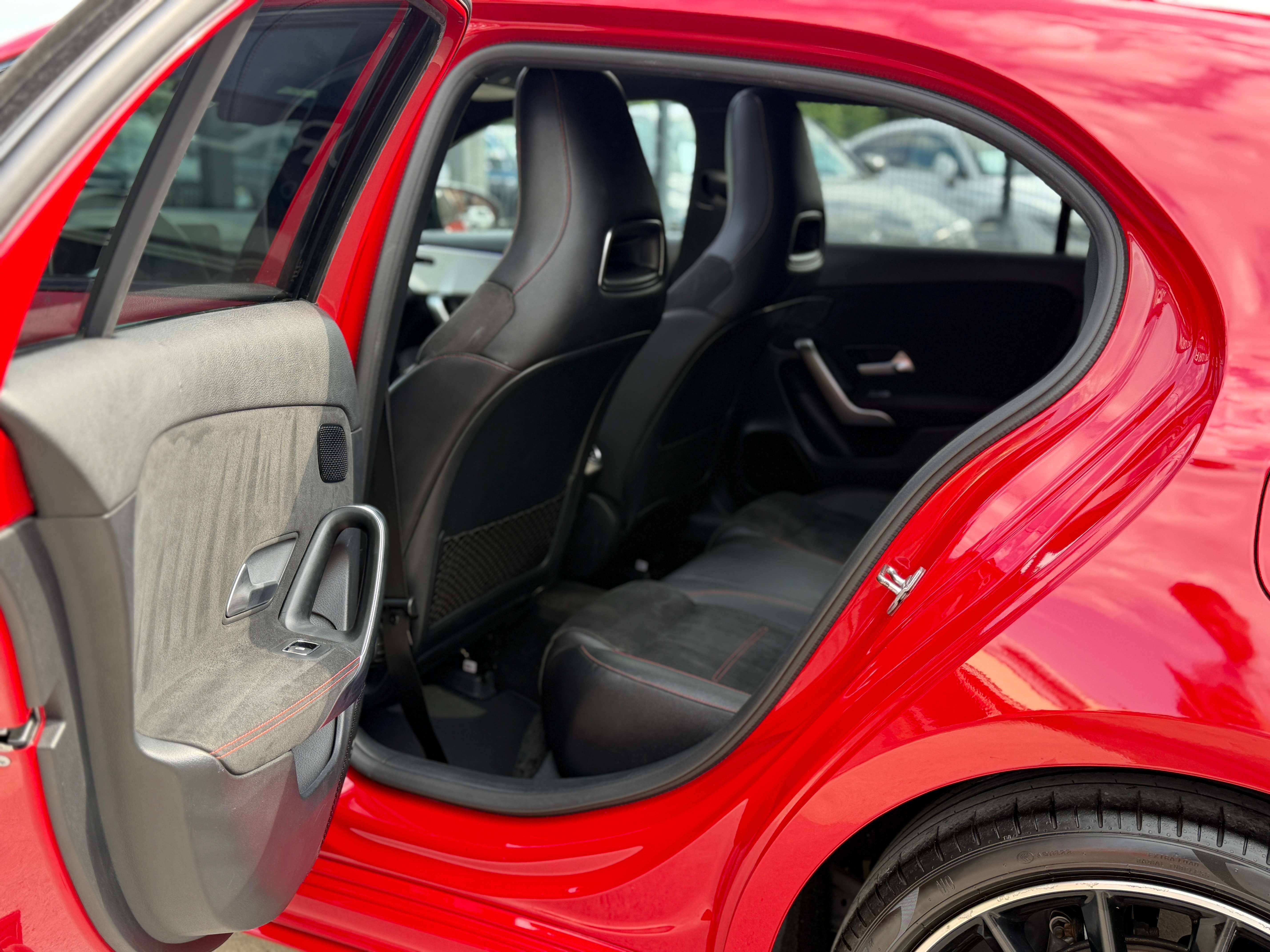 Mercedes-Benz A 250 A 250 PACK AMG - COCKPIT - LINE ASS. - PANO - CAMERA - NAVI - FULL OPTION
