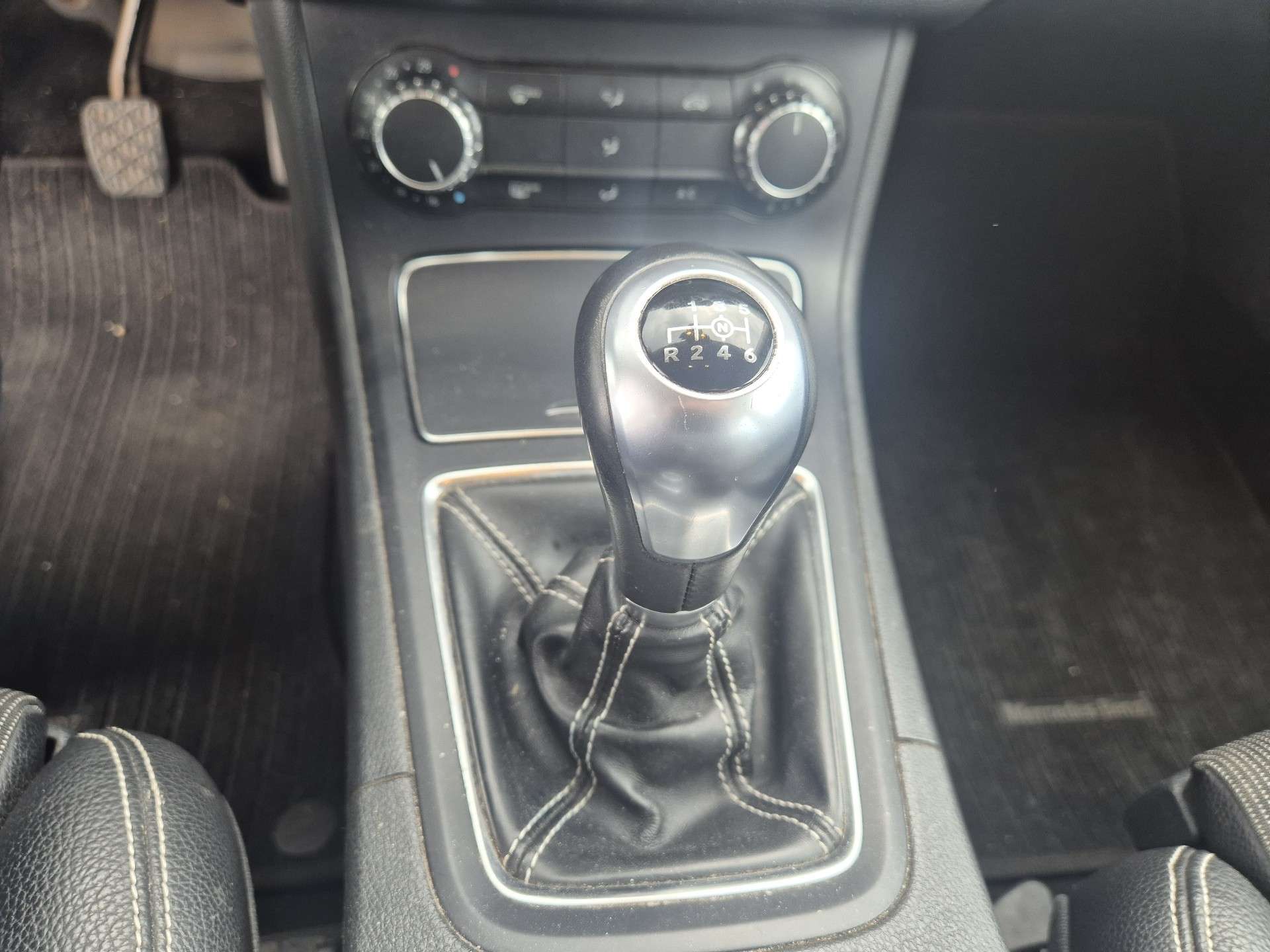 Mercedes-Benz B 180 1.5 D / / GPS / Marchand ou export