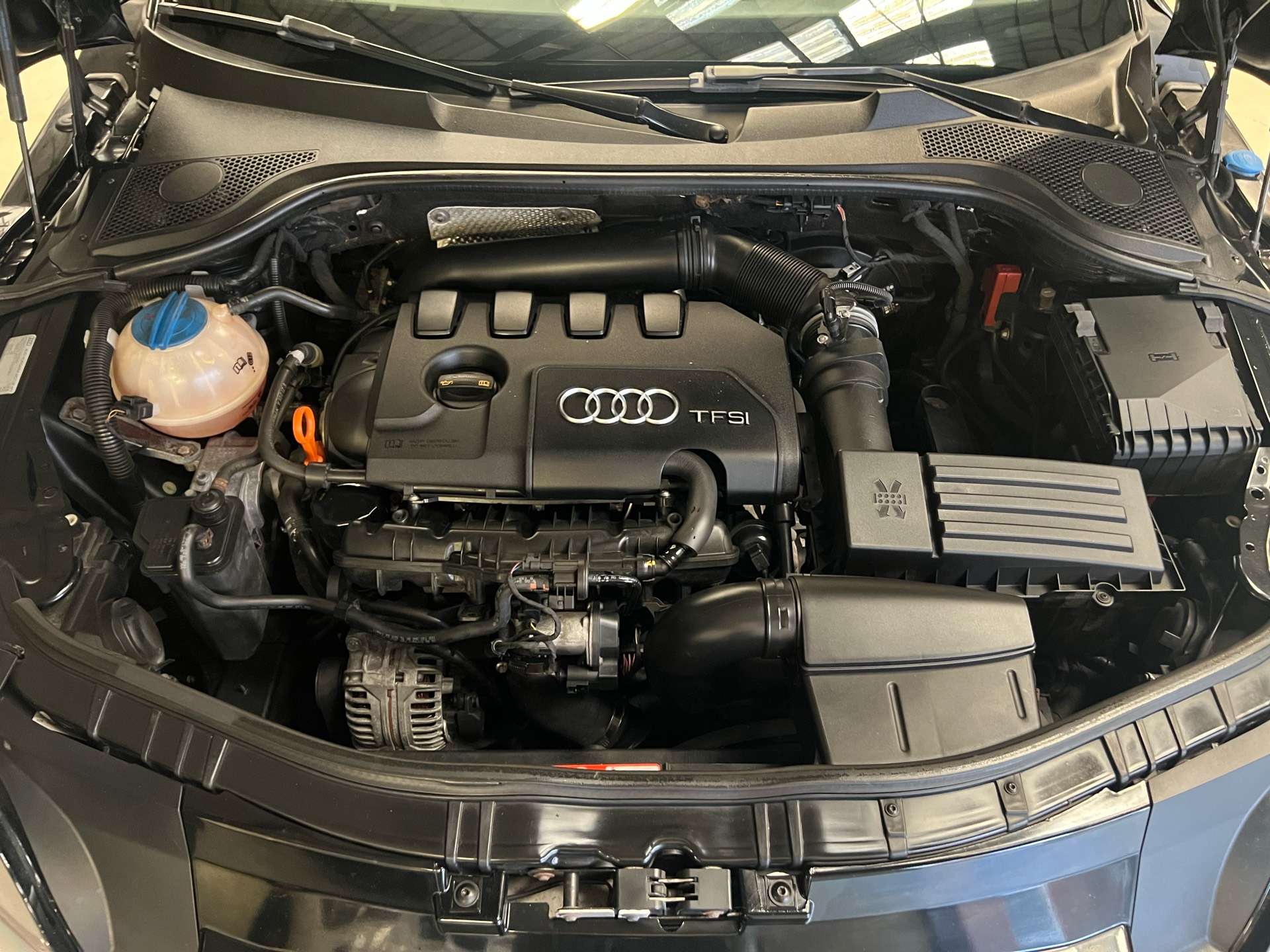 Audi TT 1.8 TFSI S line *S CHAUF*NAVI*CUIR*CAPTEURS
