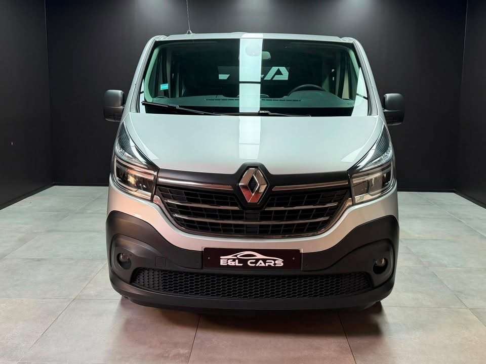 Renault Trafic Trafic 2.0 Blue dCi 5 places / double cabine **12 mois de garantie**