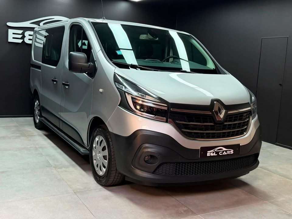 Renault Trafic Trafic 2.0 Blue dCi 5 places / double cabine **12 mois de garantie**
